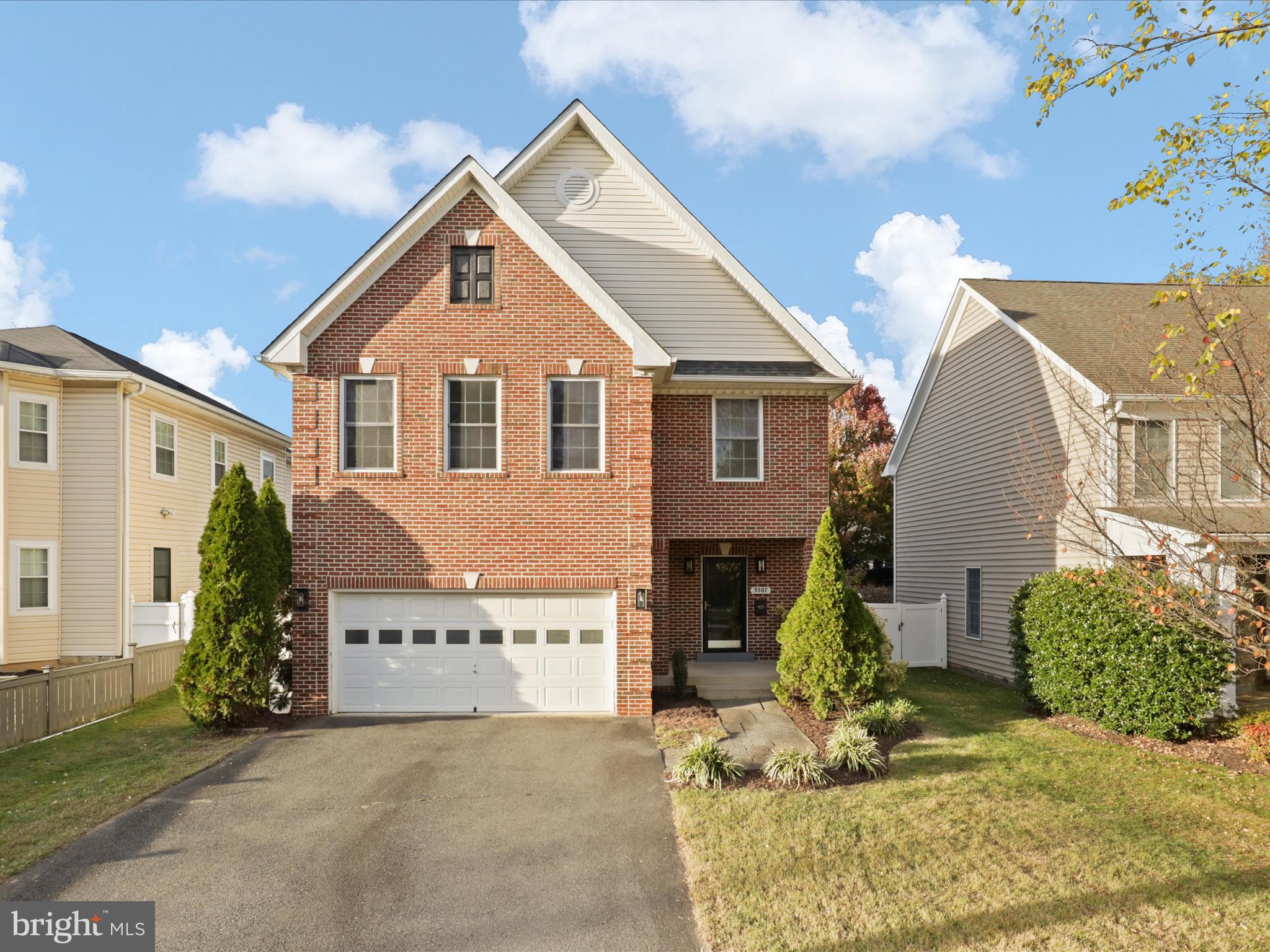 DOUGLAS PARK - Residential Lease