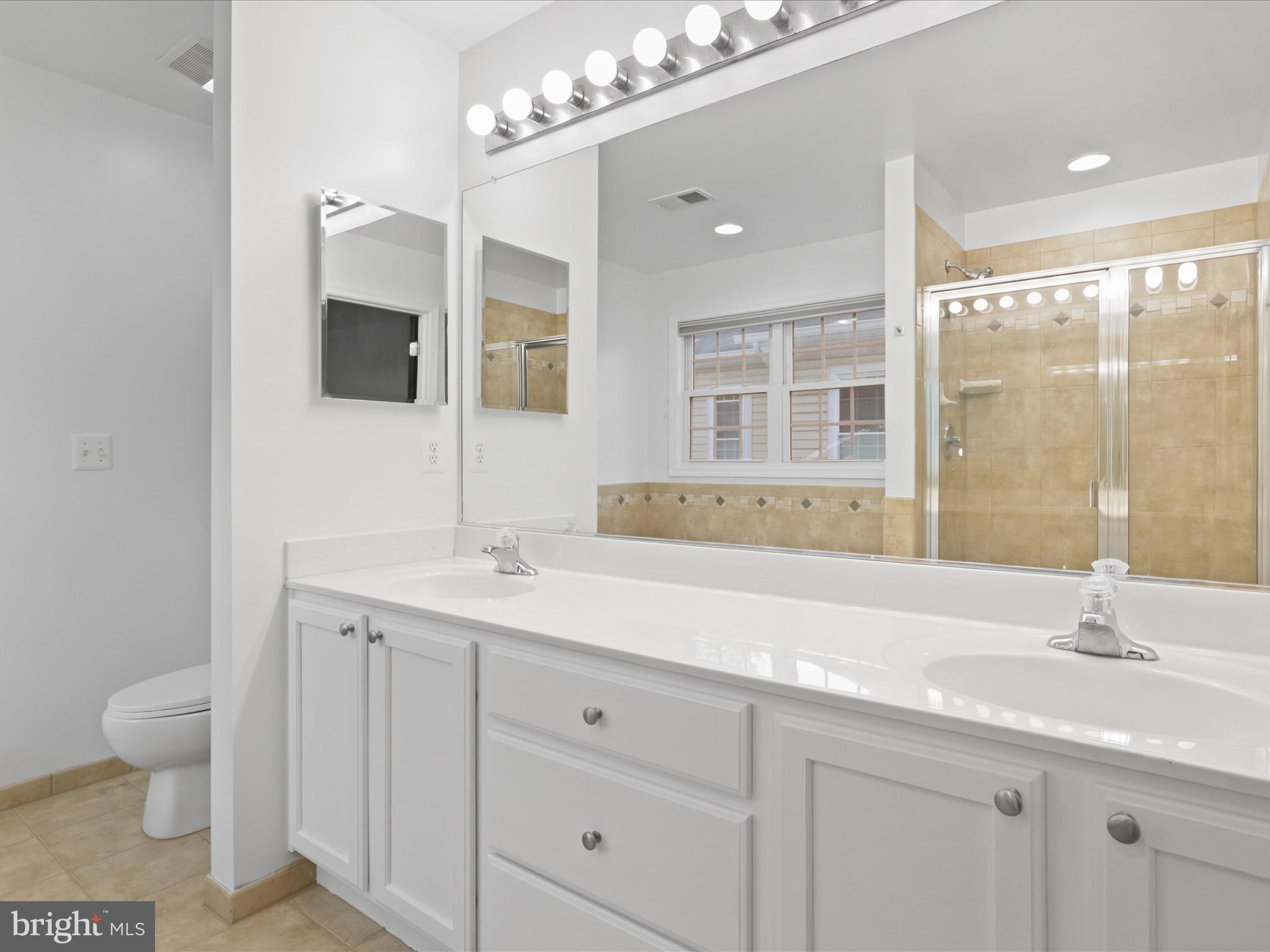 DOUGLAS PARK - Residential Lease