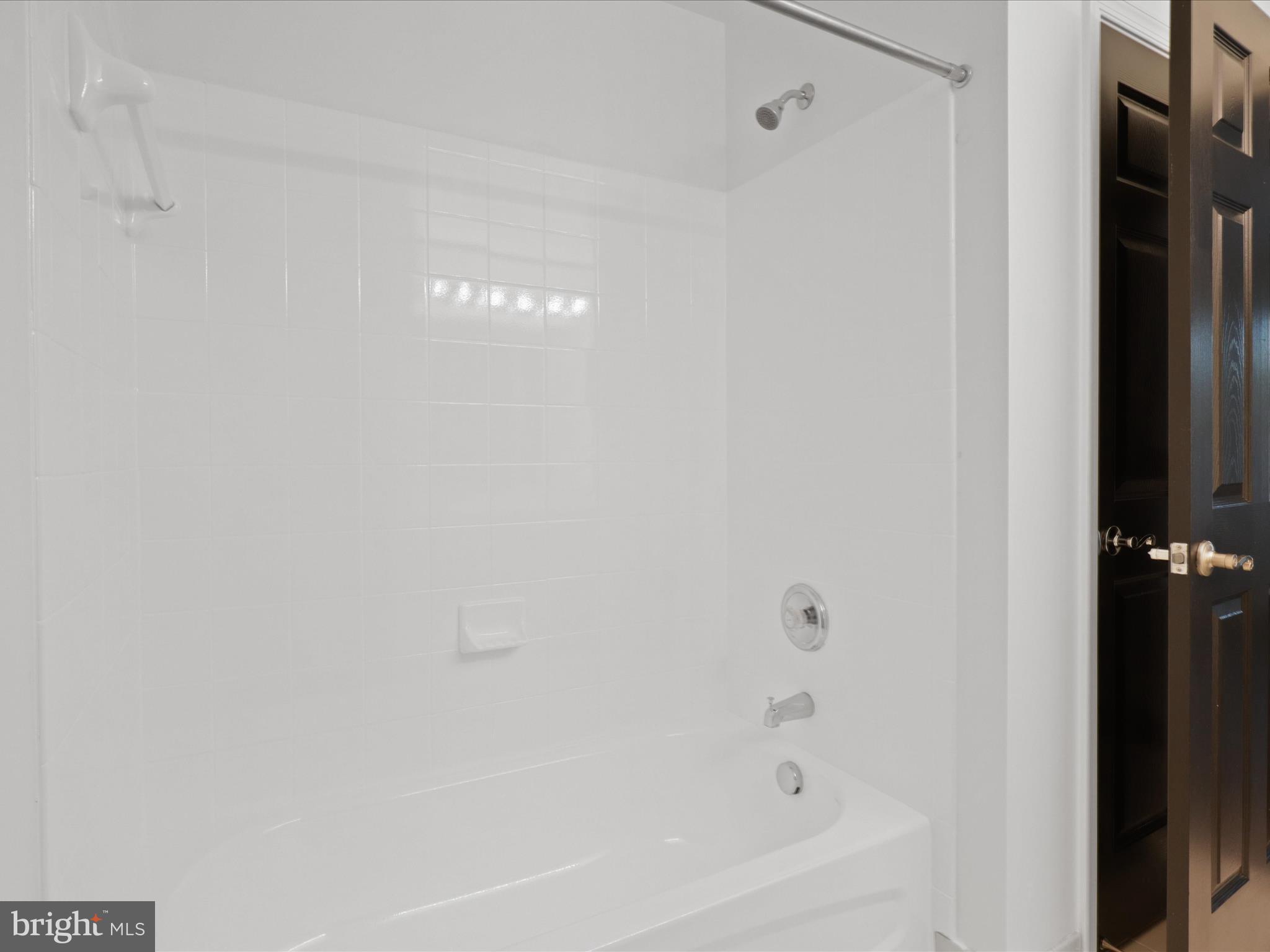 DOUGLAS PARK - Residential Lease