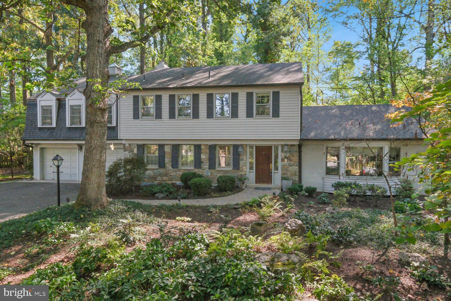 LUXMANOR - Residential