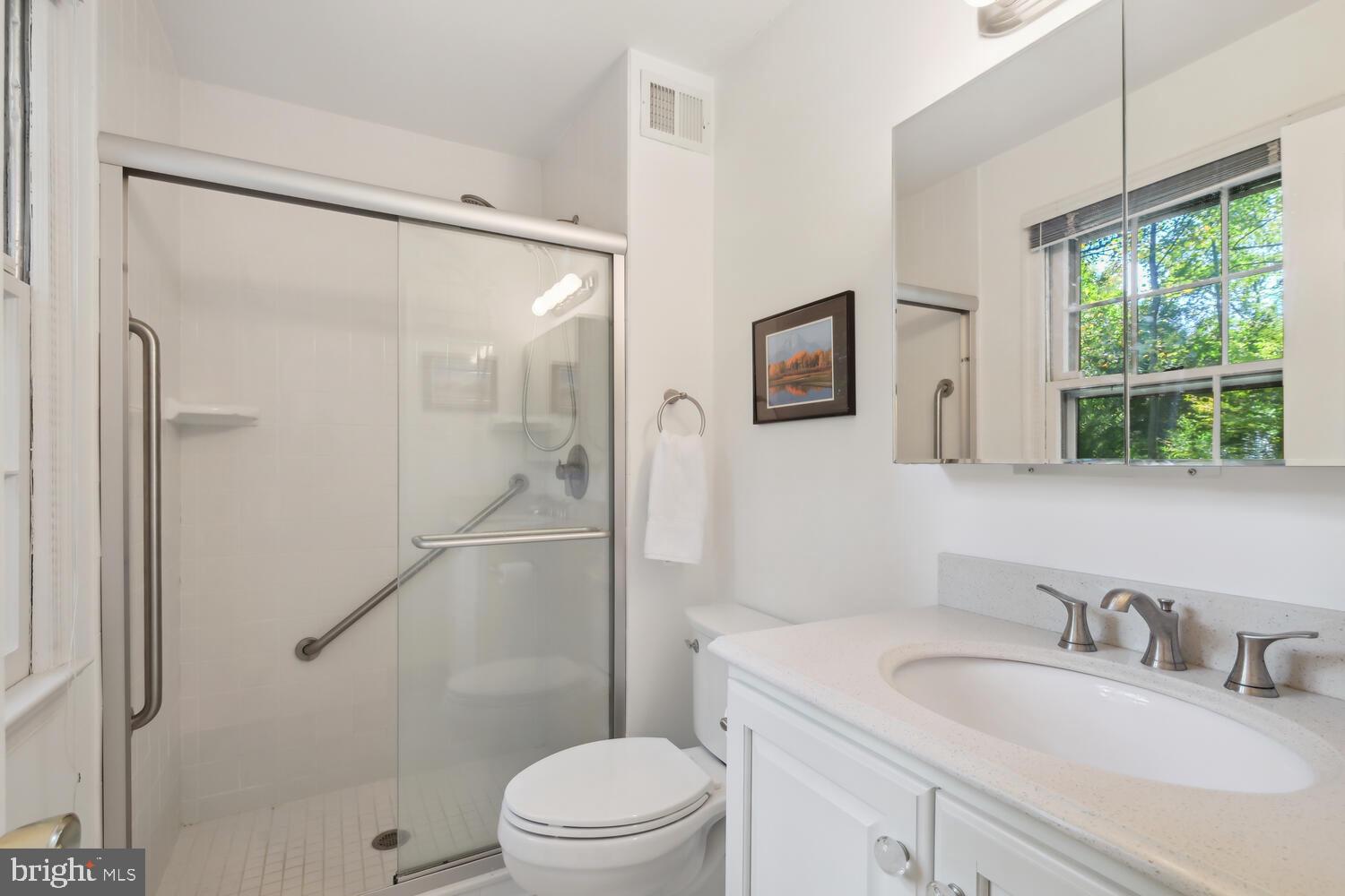 LUXMANOR - Residential