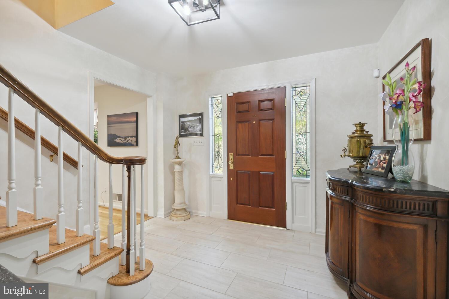 LUXMANOR - Residential