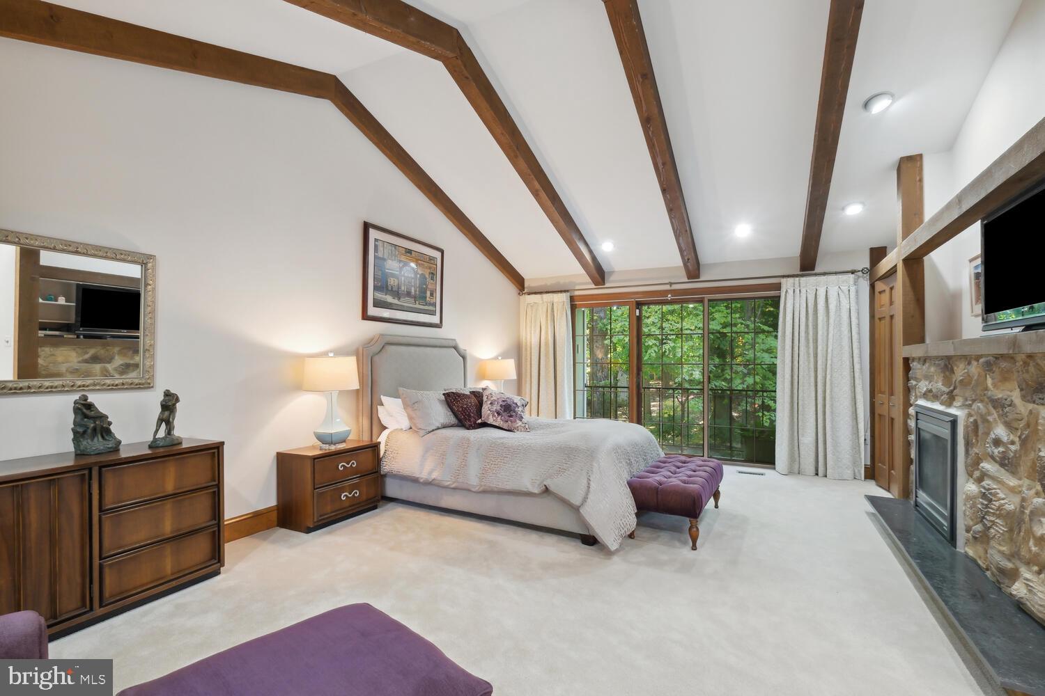 LUXMANOR - Residential