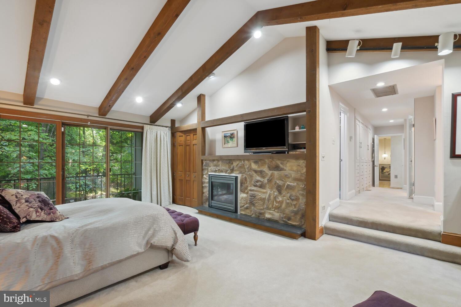 LUXMANOR - Residential