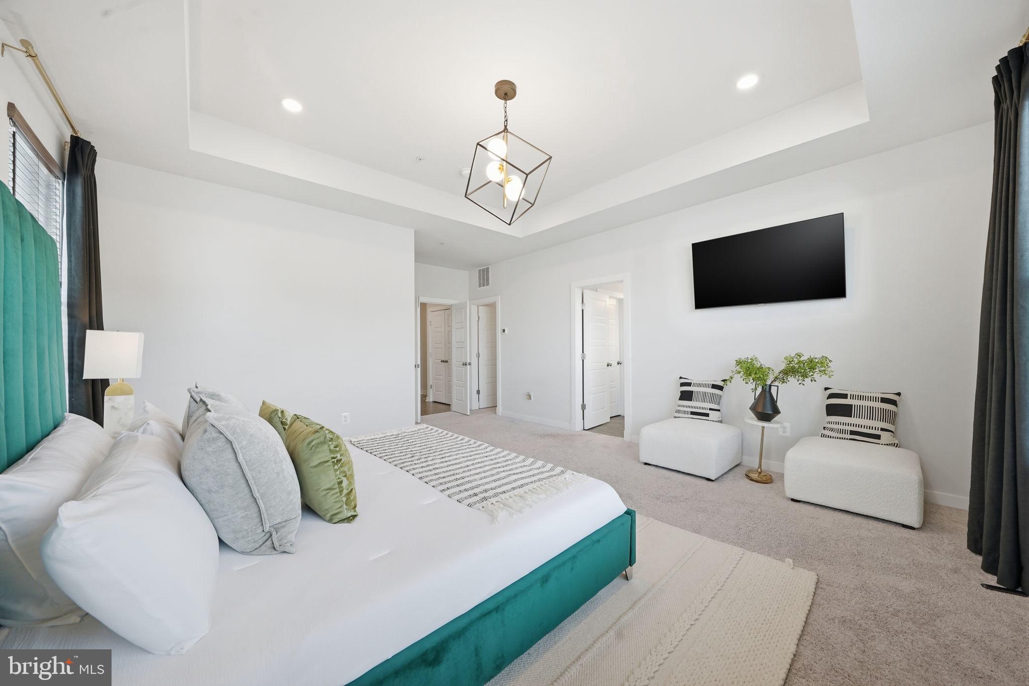 SOUTHLAKE - Residential