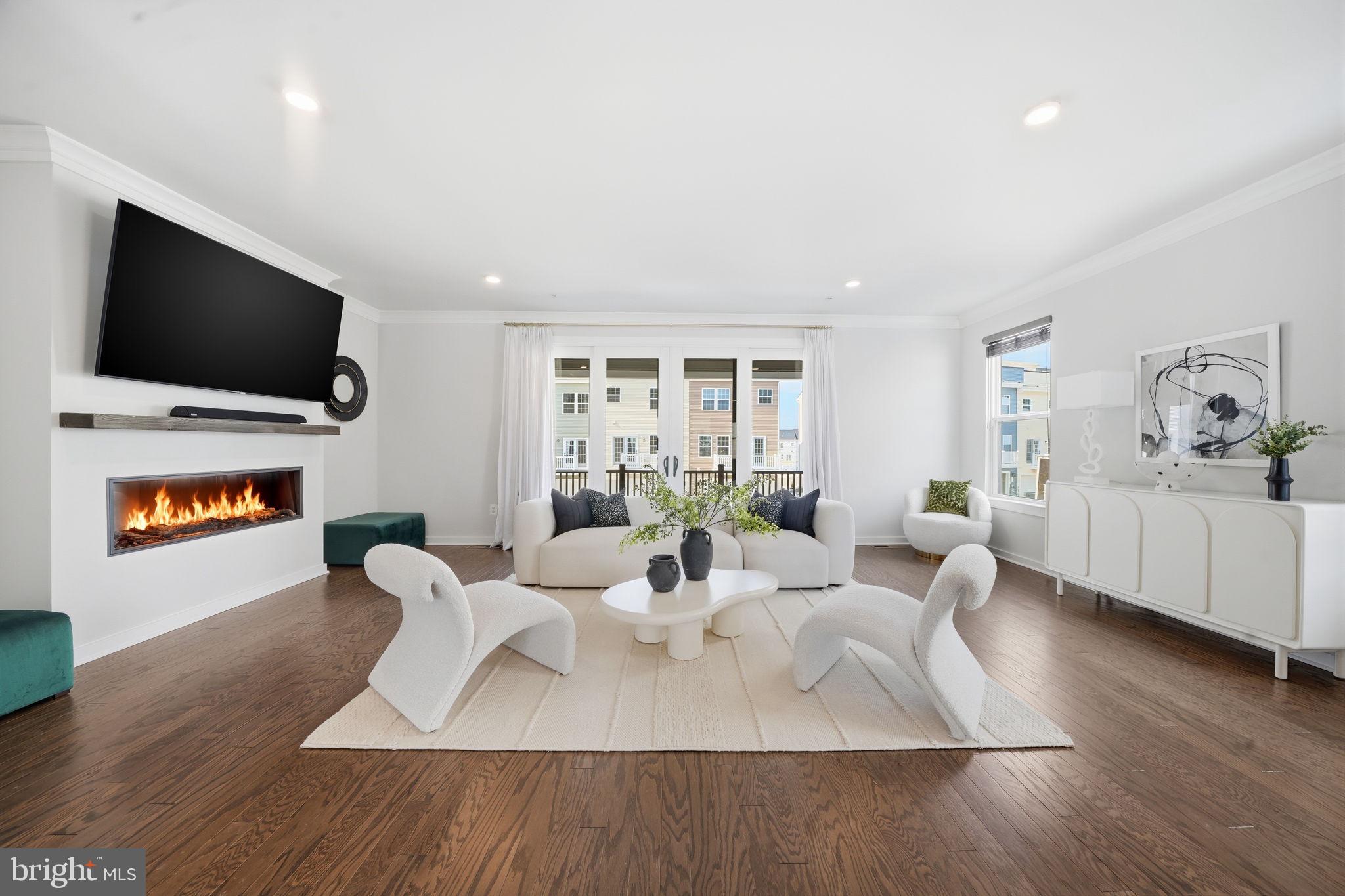 SOUTHLAKE - Residential