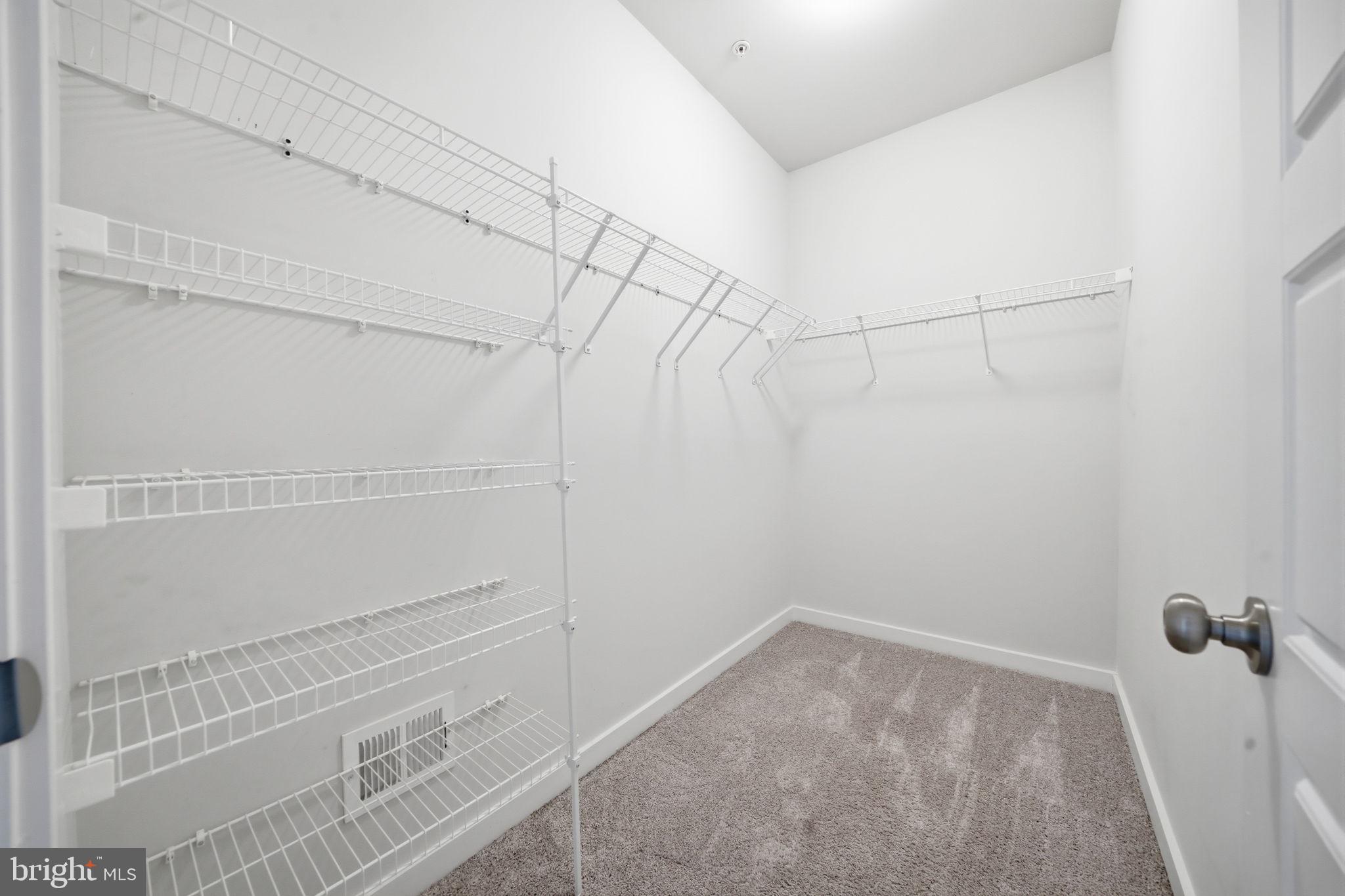 SOUTHLAKE - Residential