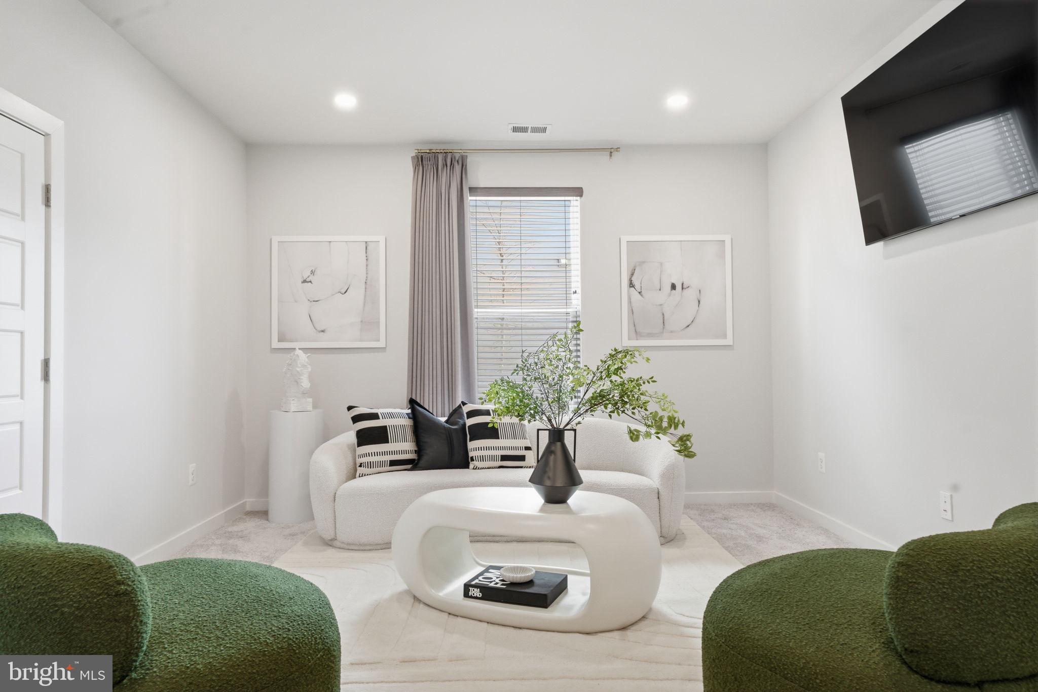 SOUTHLAKE - Residential