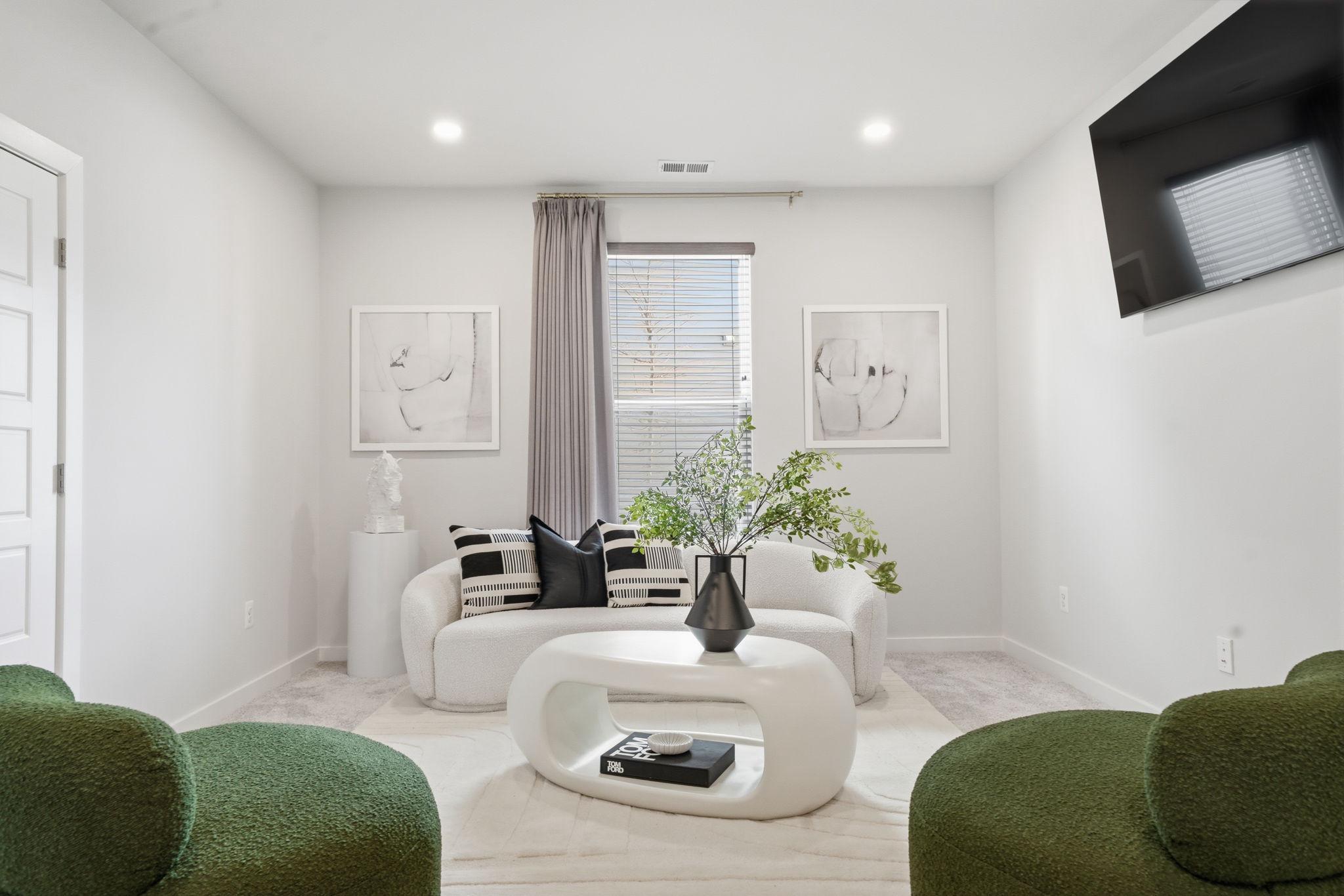 SOUTHLAKE - Residential