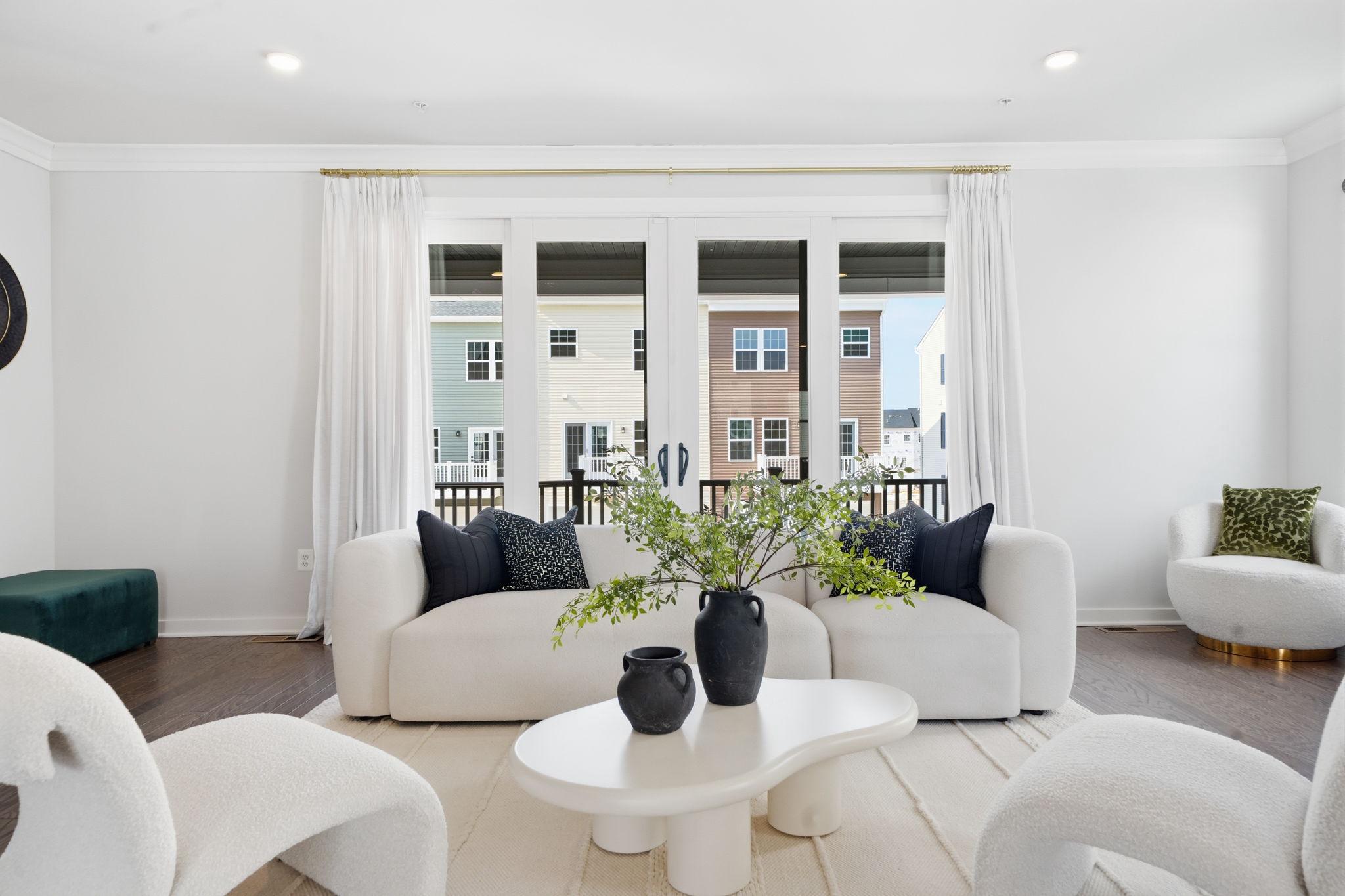 SOUTHLAKE - Residential
