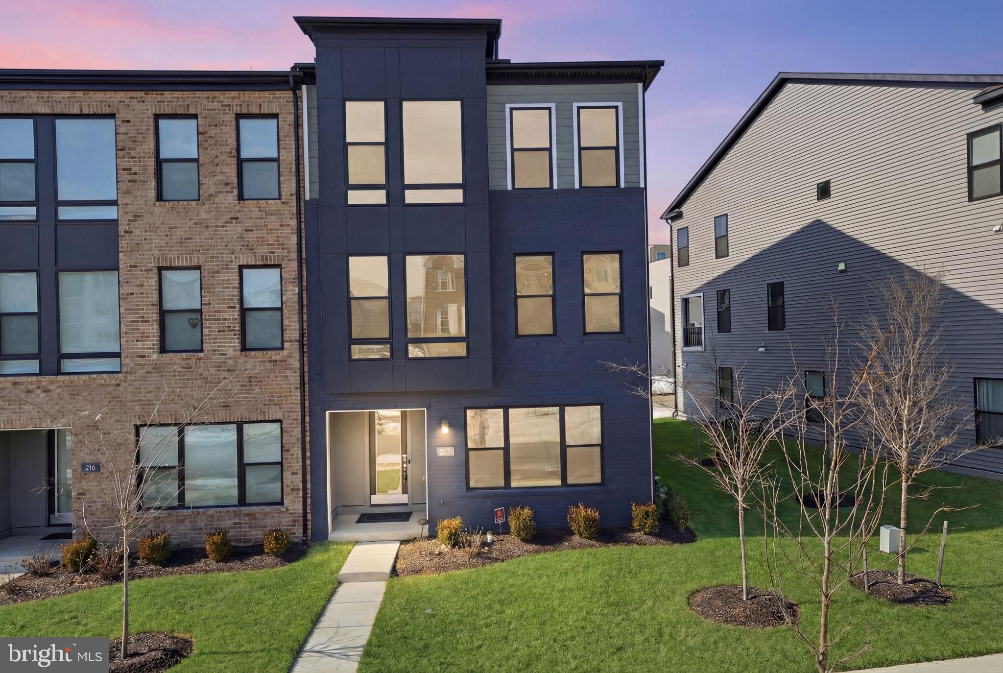 SOUTHLAKE - Residential