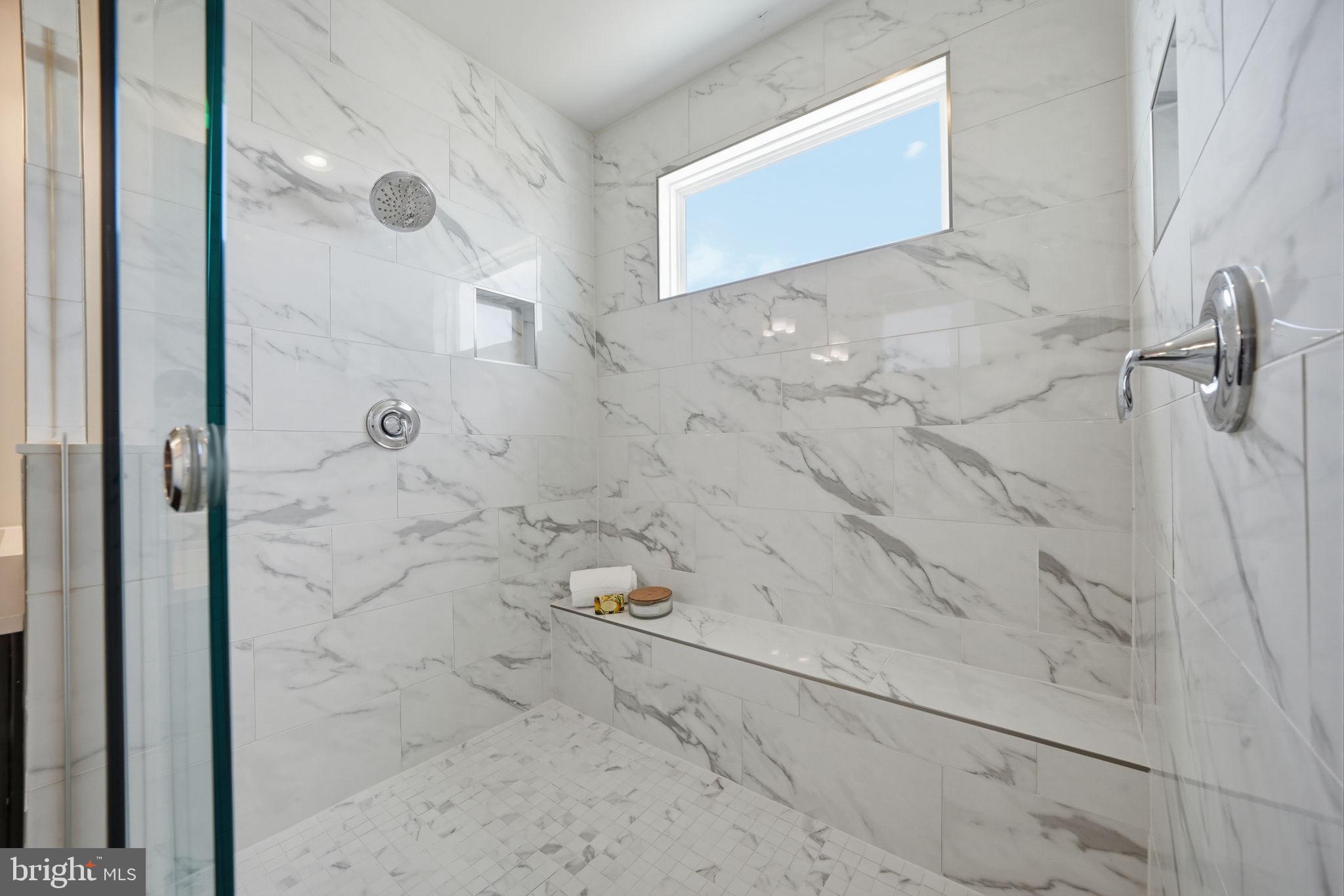 SOUTHLAKE - Residential