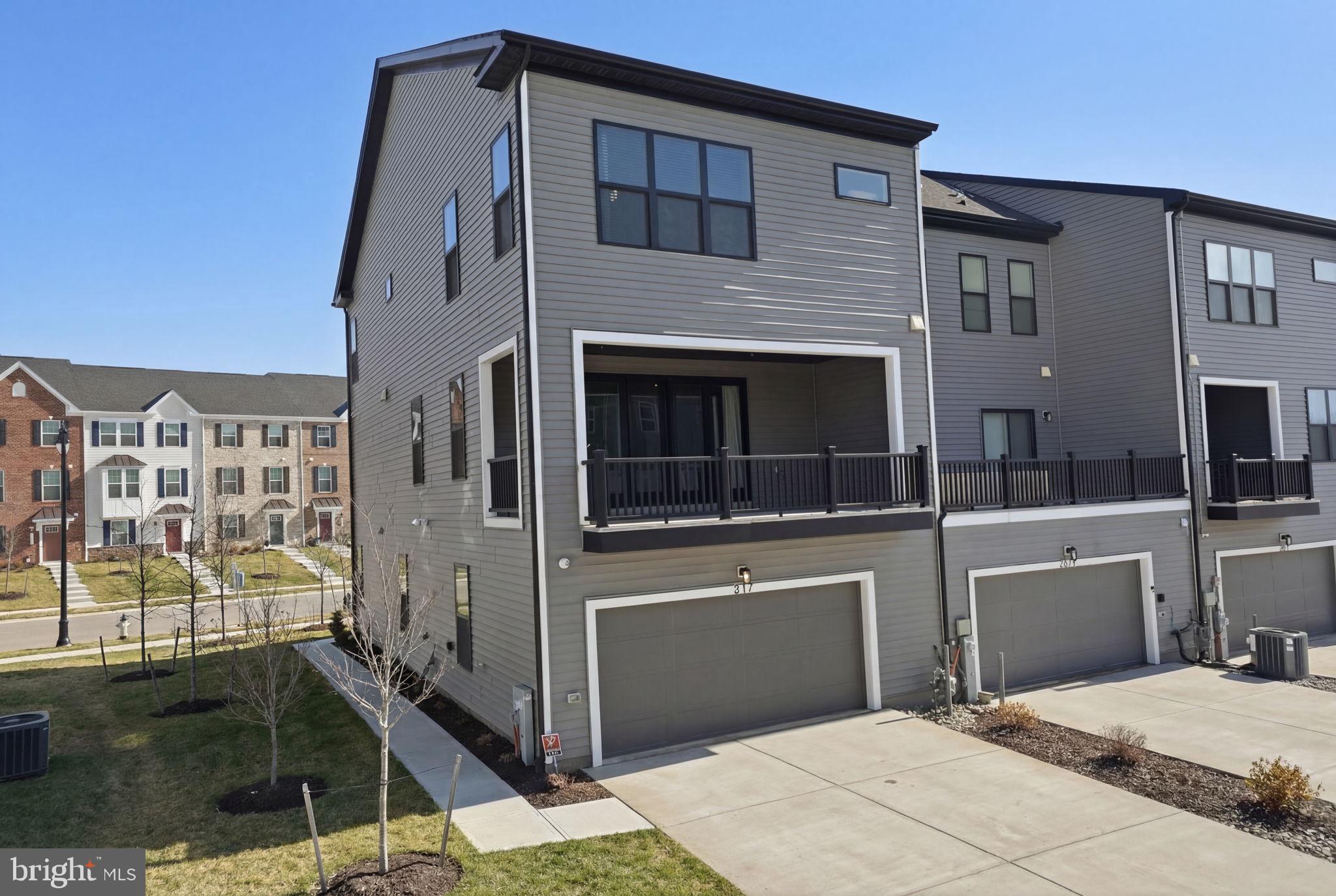 SOUTHLAKE - Residential