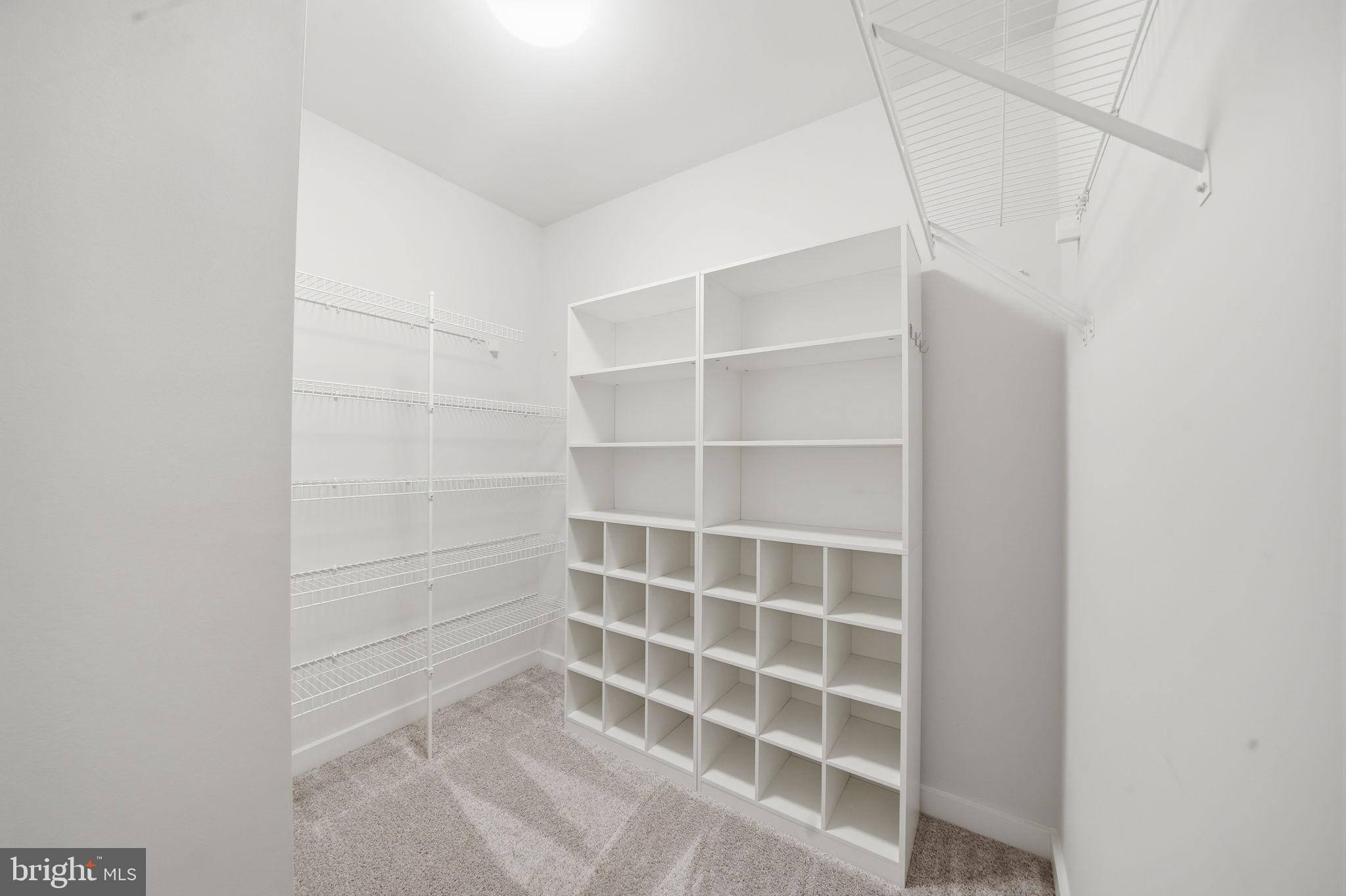 SOUTHLAKE - Residential