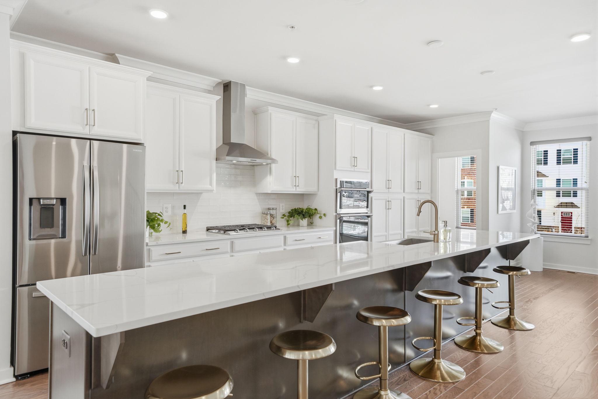 SOUTHLAKE - Residential