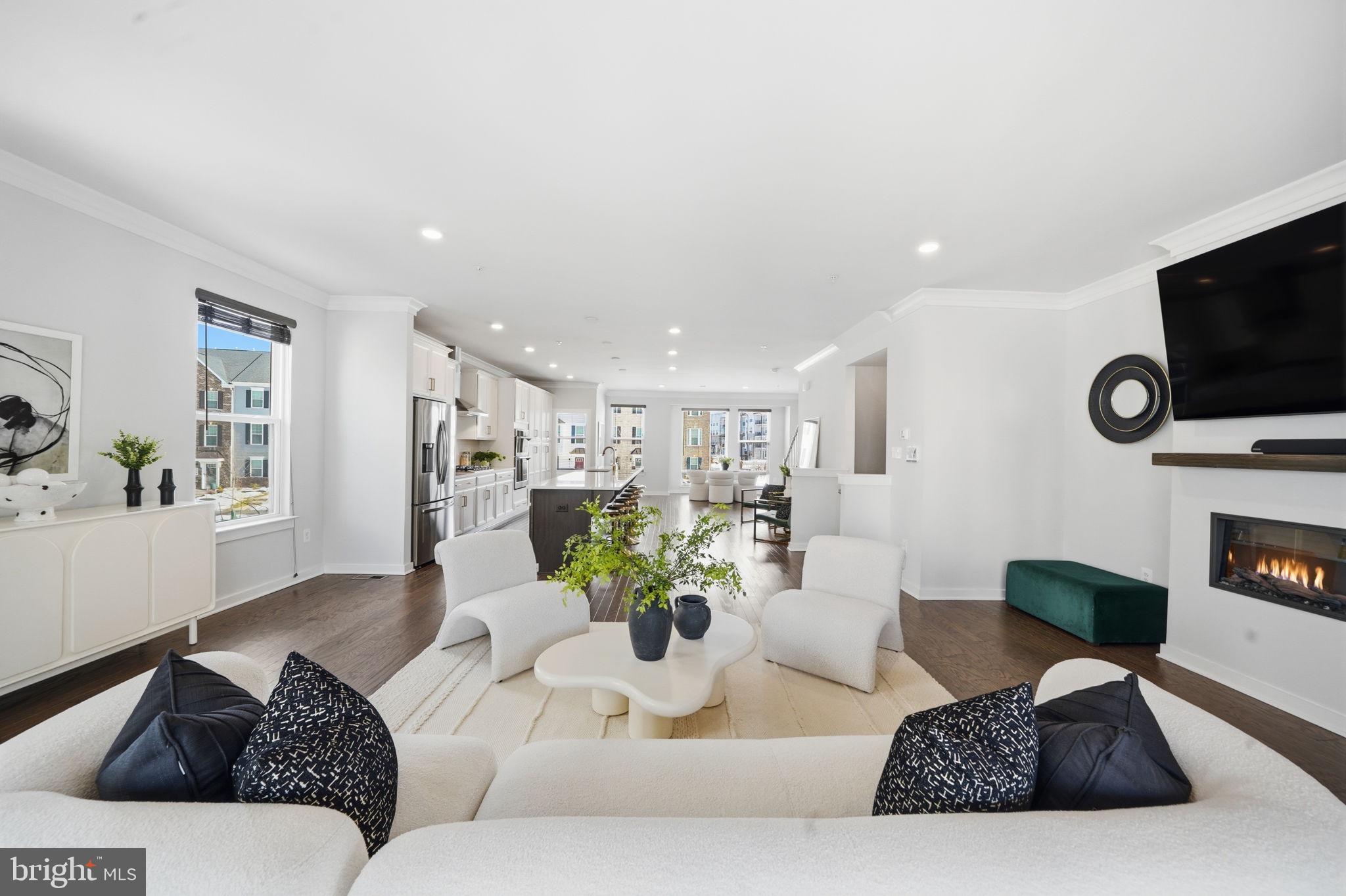 SOUTHLAKE - Residential