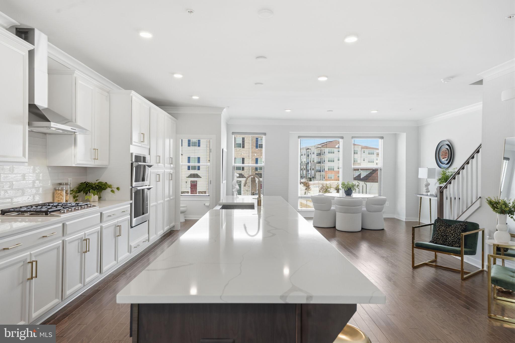 SOUTHLAKE - Residential