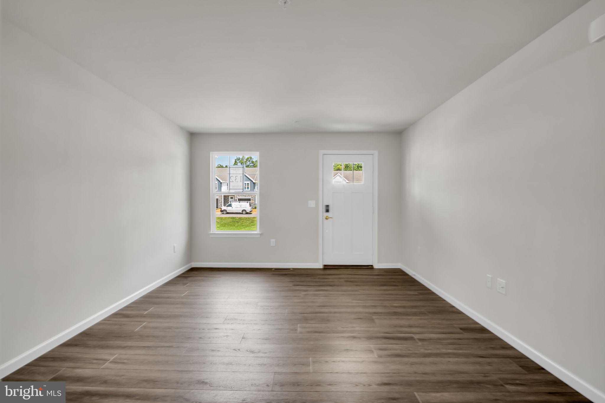 MAYAPPLE WOODS - Residential