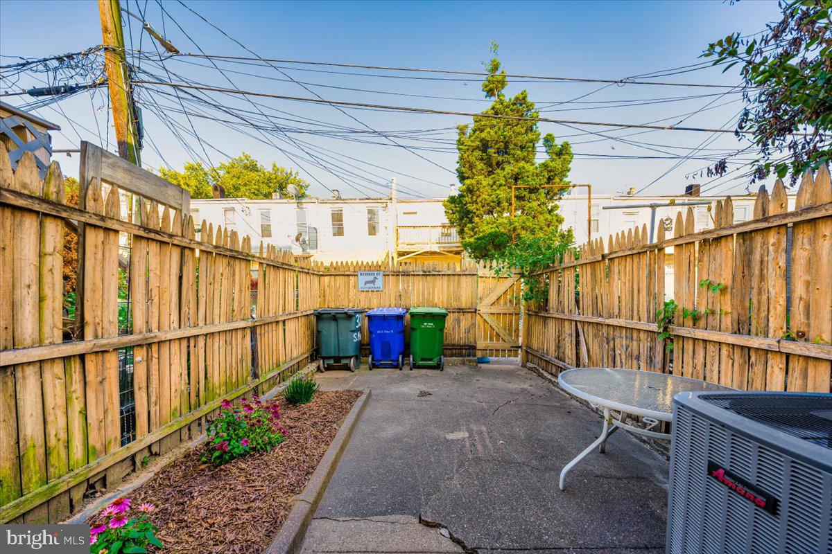 GREEKTOWN - Residential