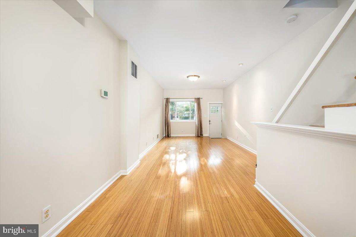 GREEKTOWN - Residential