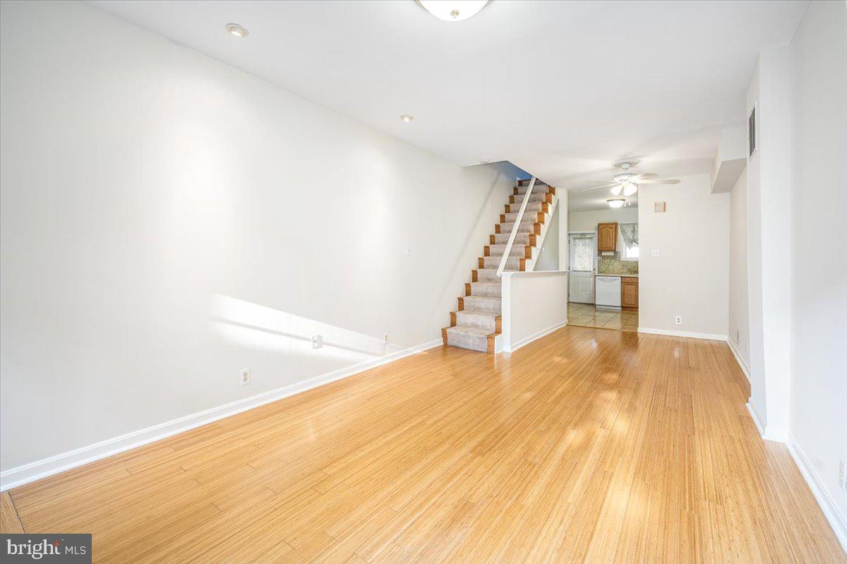 GREEKTOWN - Residential