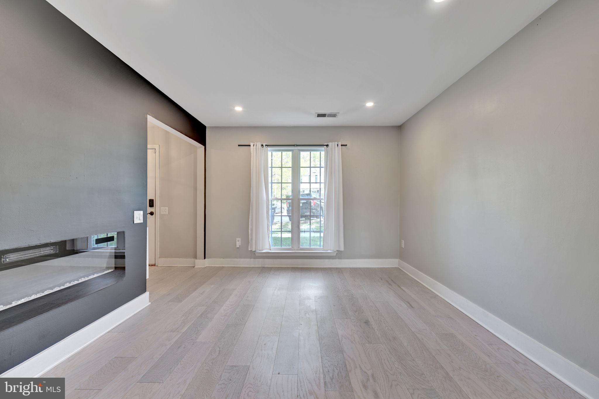 ST CHARLES WAKEFIELD - Residential