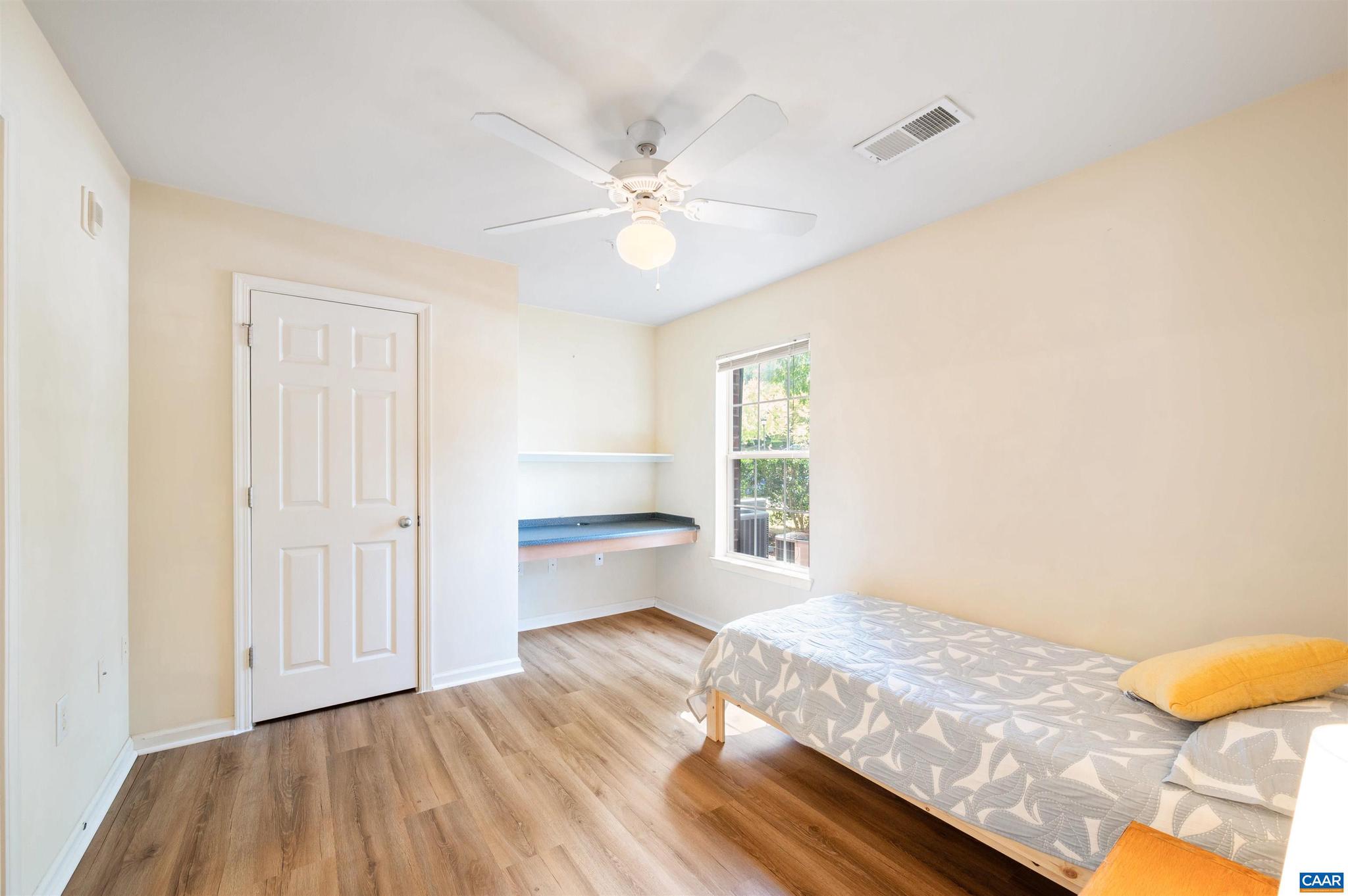 EAGLES LANDING - Residential