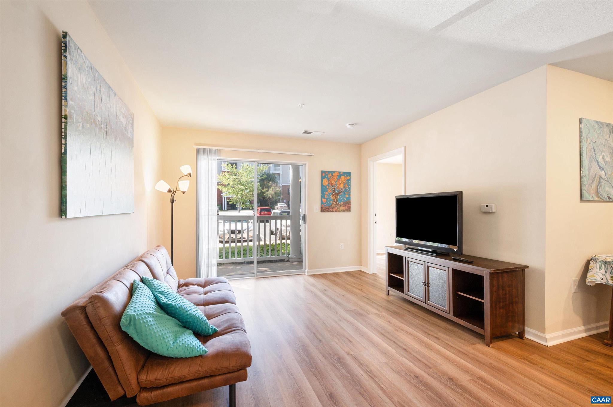 EAGLES LANDING - Residential