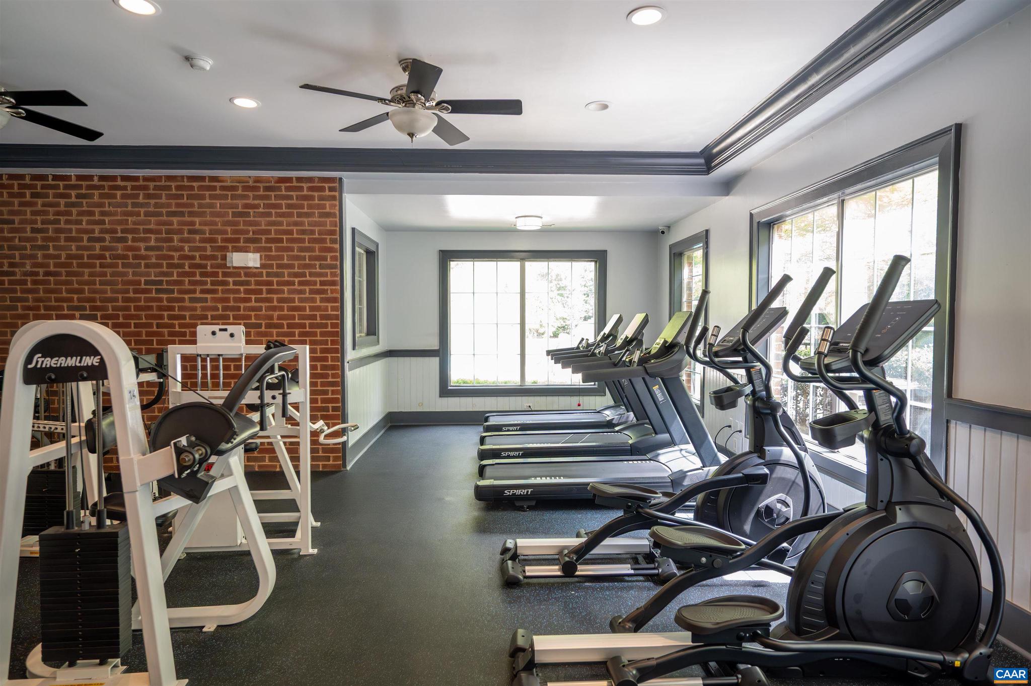 EAGLES LANDING - Residential