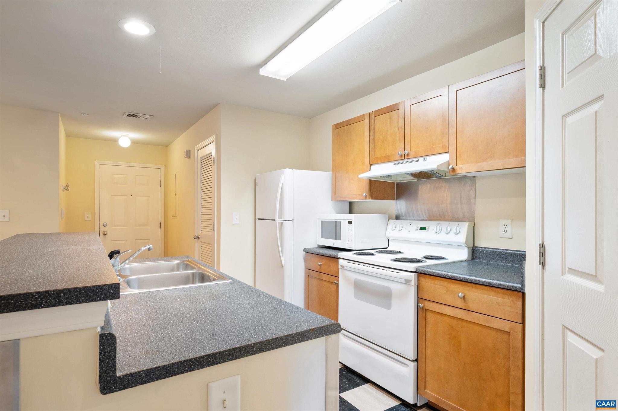 EAGLES LANDING - Residential