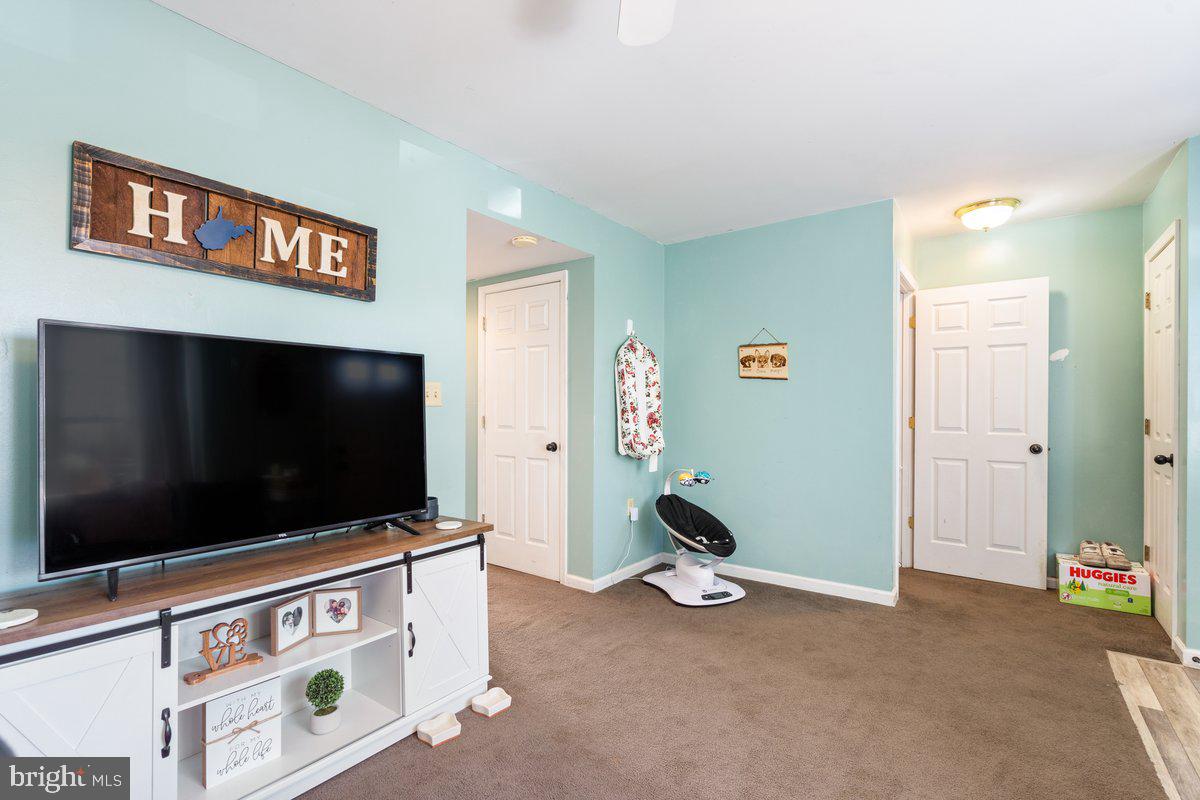 GEORGETOWN SQUARE - Residential