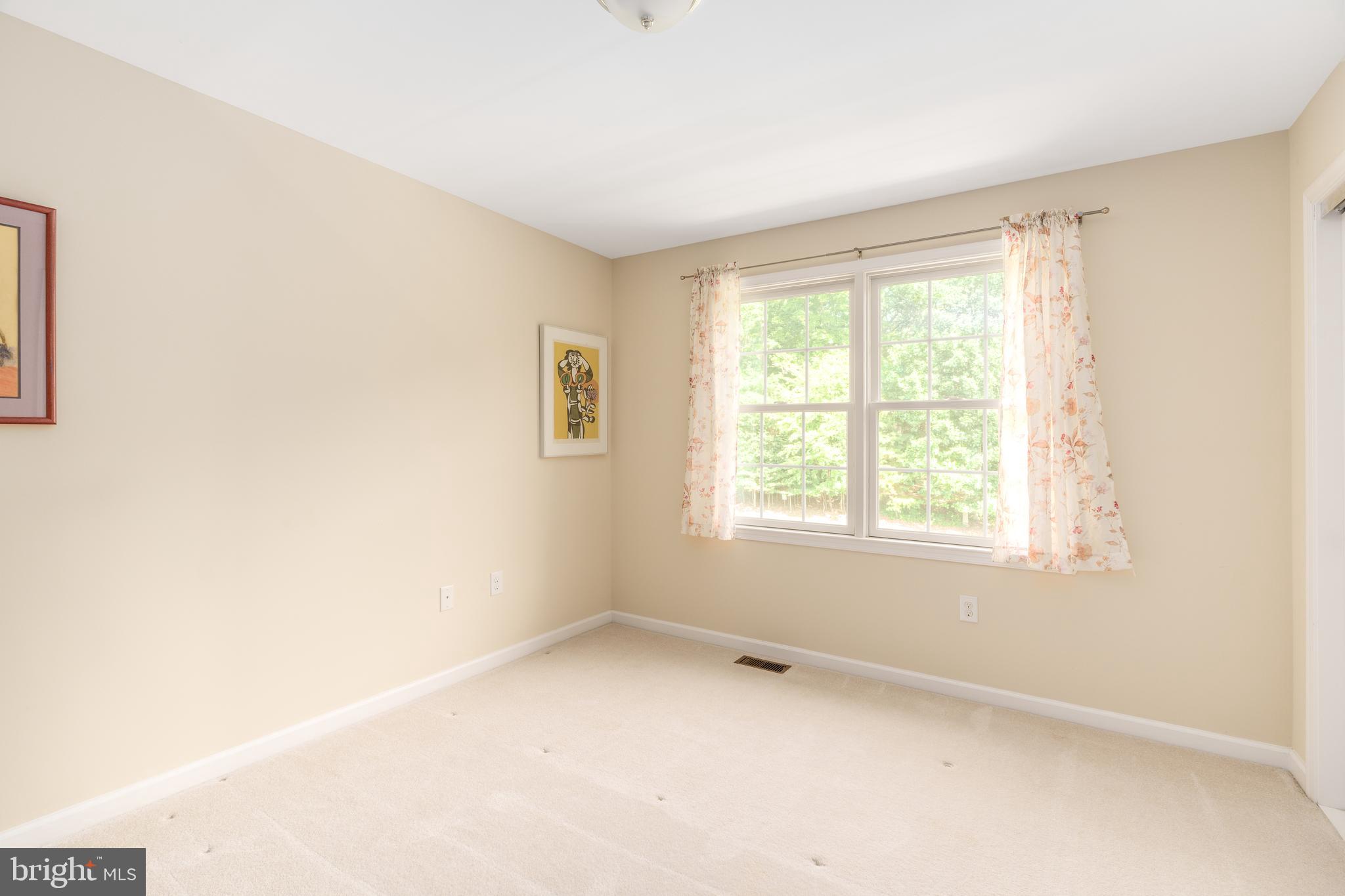 ESTATES AT AUTUMN WOODS - Residential