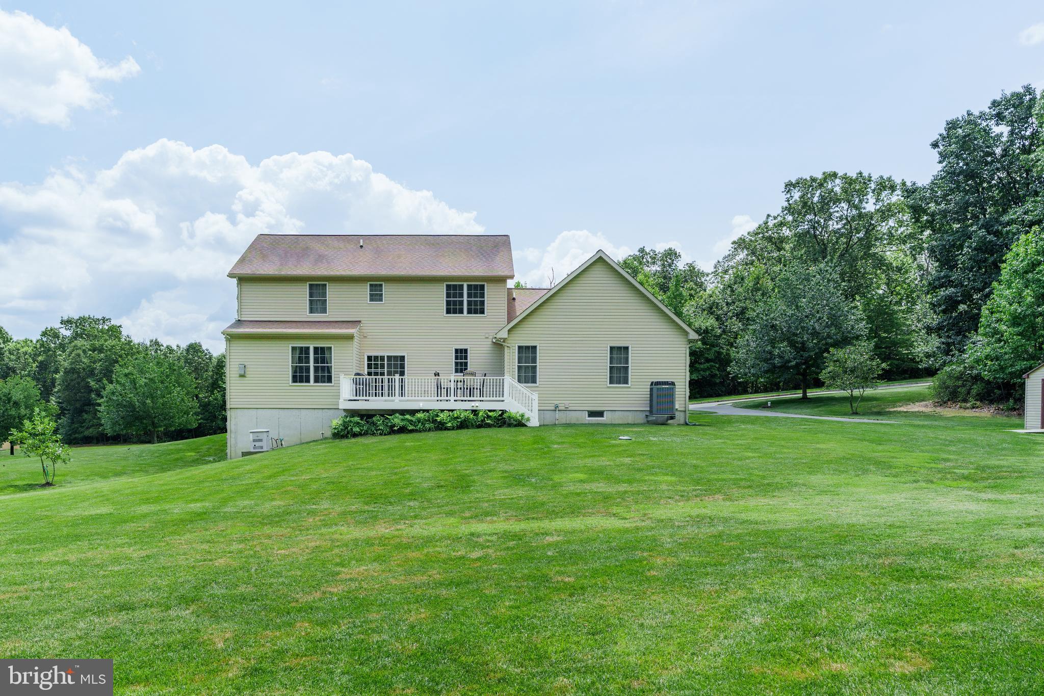 ESTATES AT AUTUMN WOODS - Residential