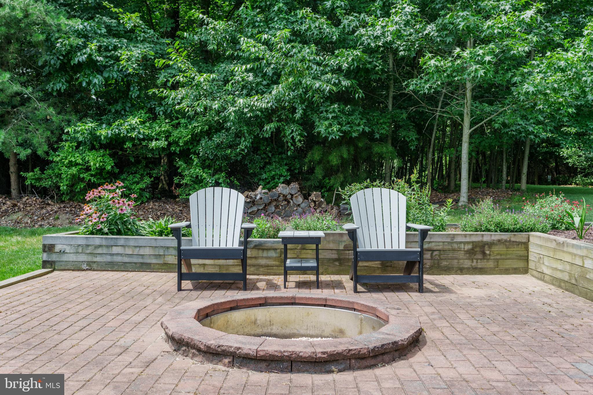 ESTATES AT AUTUMN WOODS - Residential