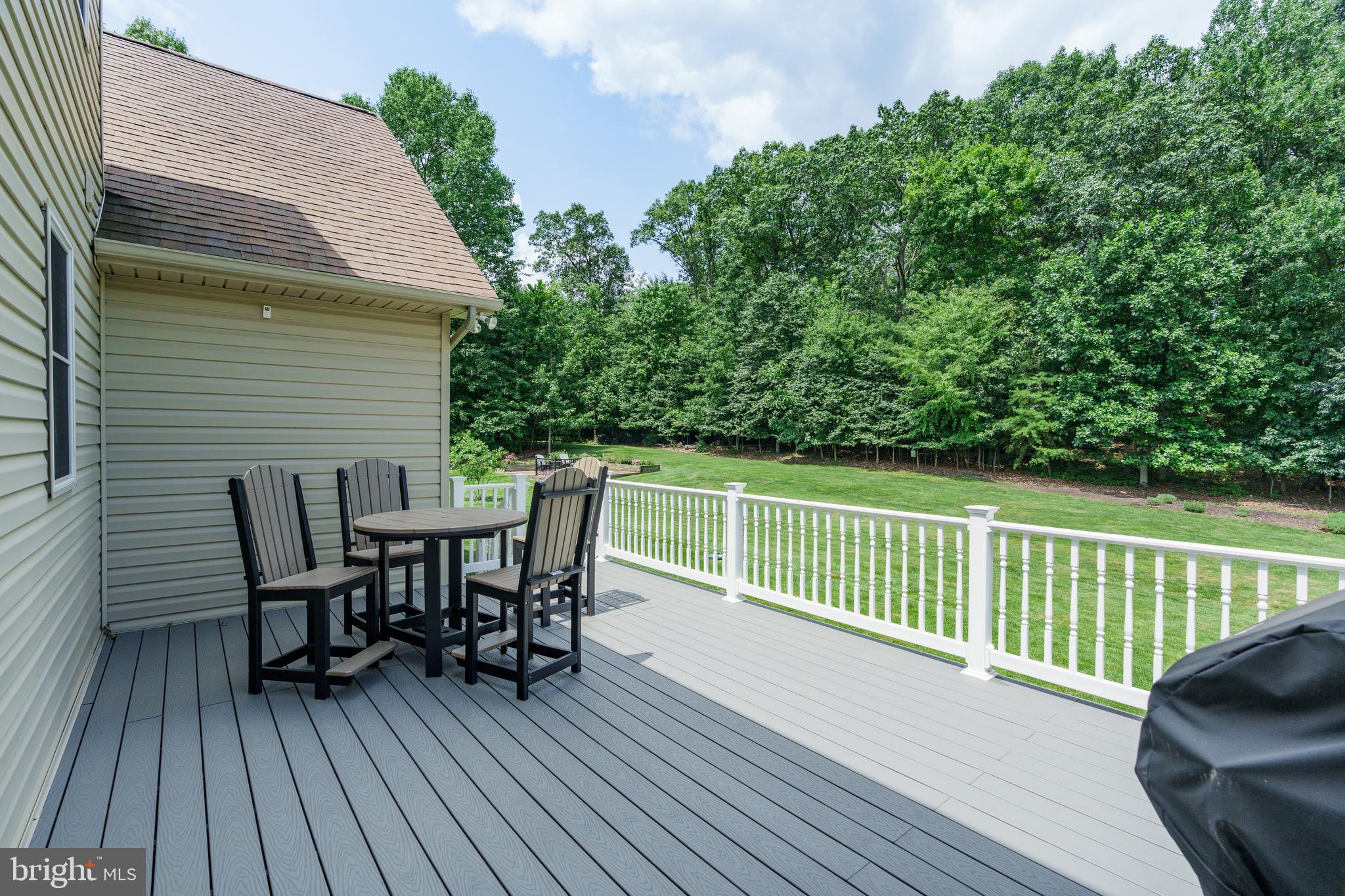 ESTATES AT AUTUMN WOODS - Residential
