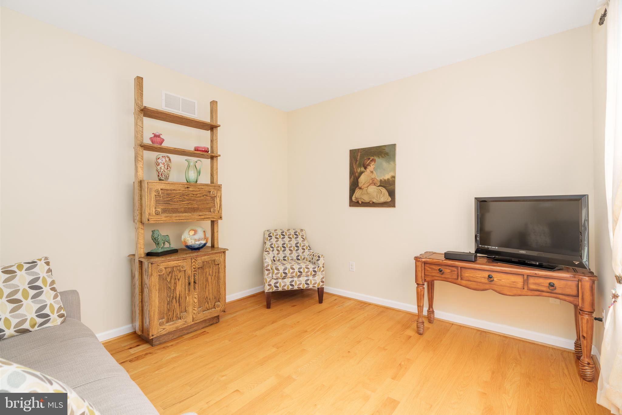 ESTATES AT AUTUMN WOODS - Residential