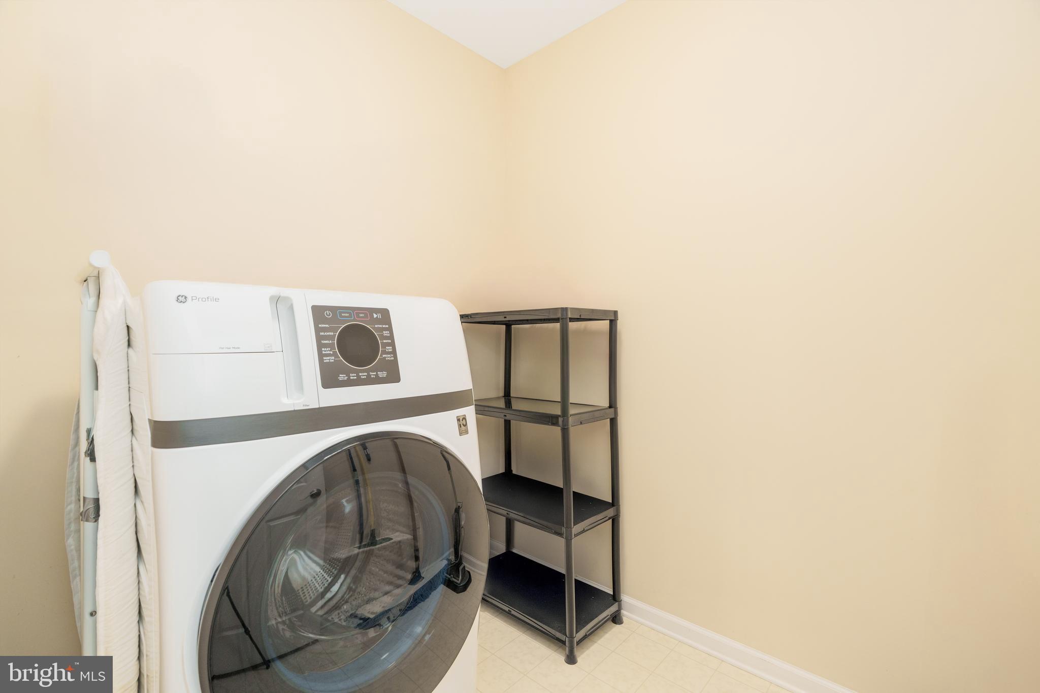 ESTATES AT AUTUMN WOODS - Residential