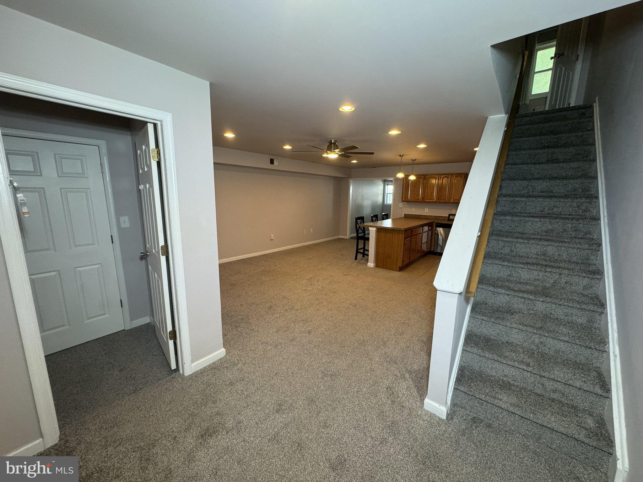 832 WOODCHUCK LANE