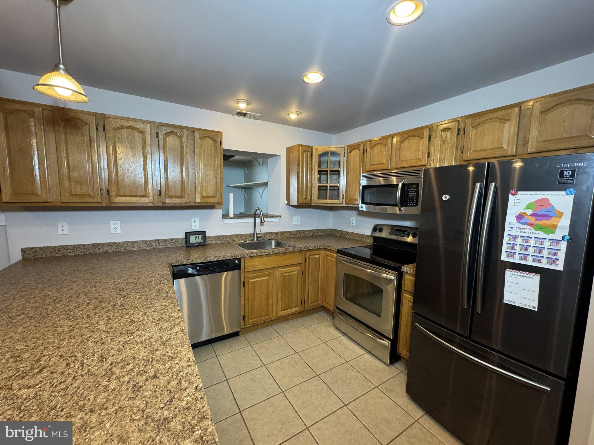 832 WOODCHUCK LANE