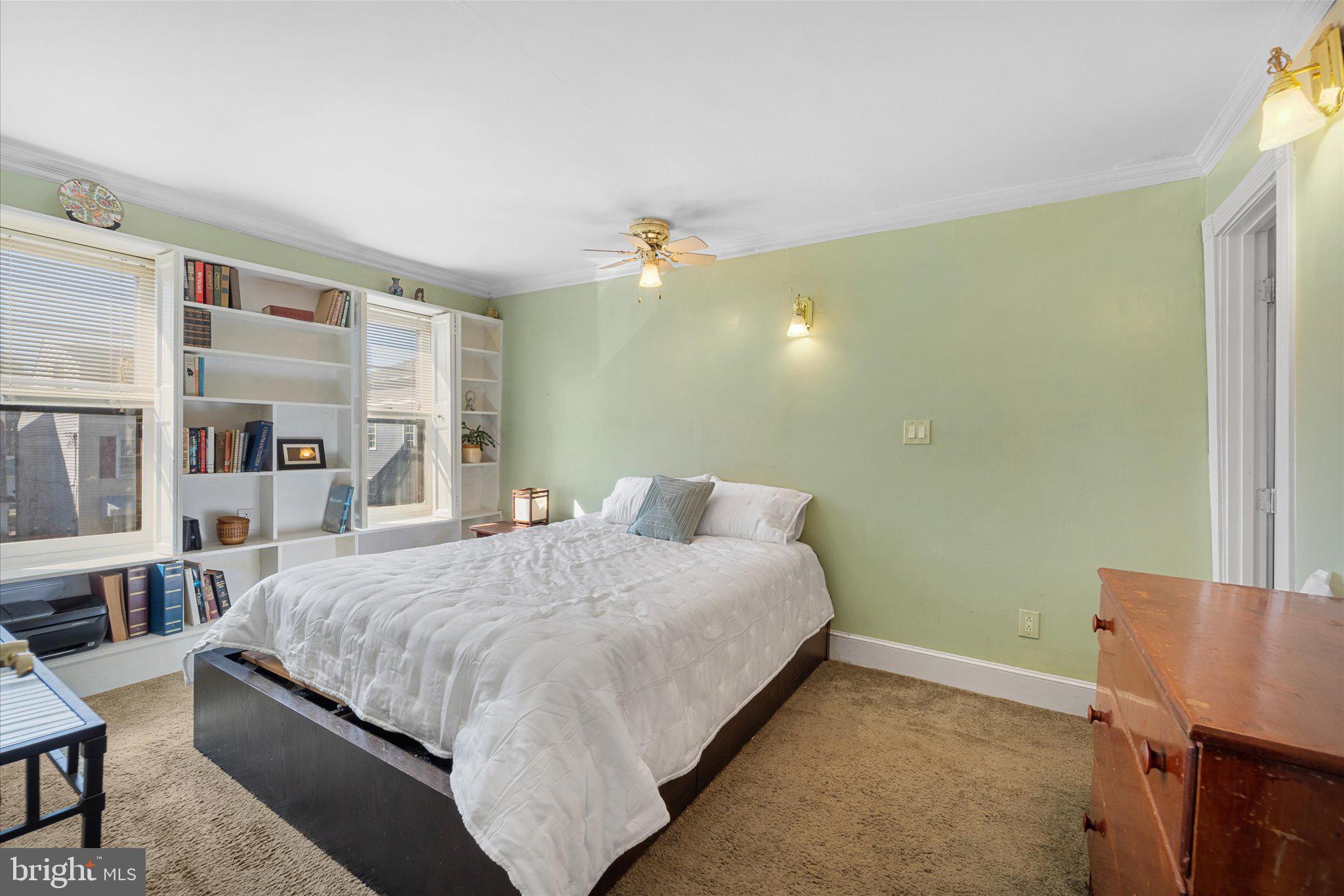 OLD TOWN ALEXANDRIA - Residential