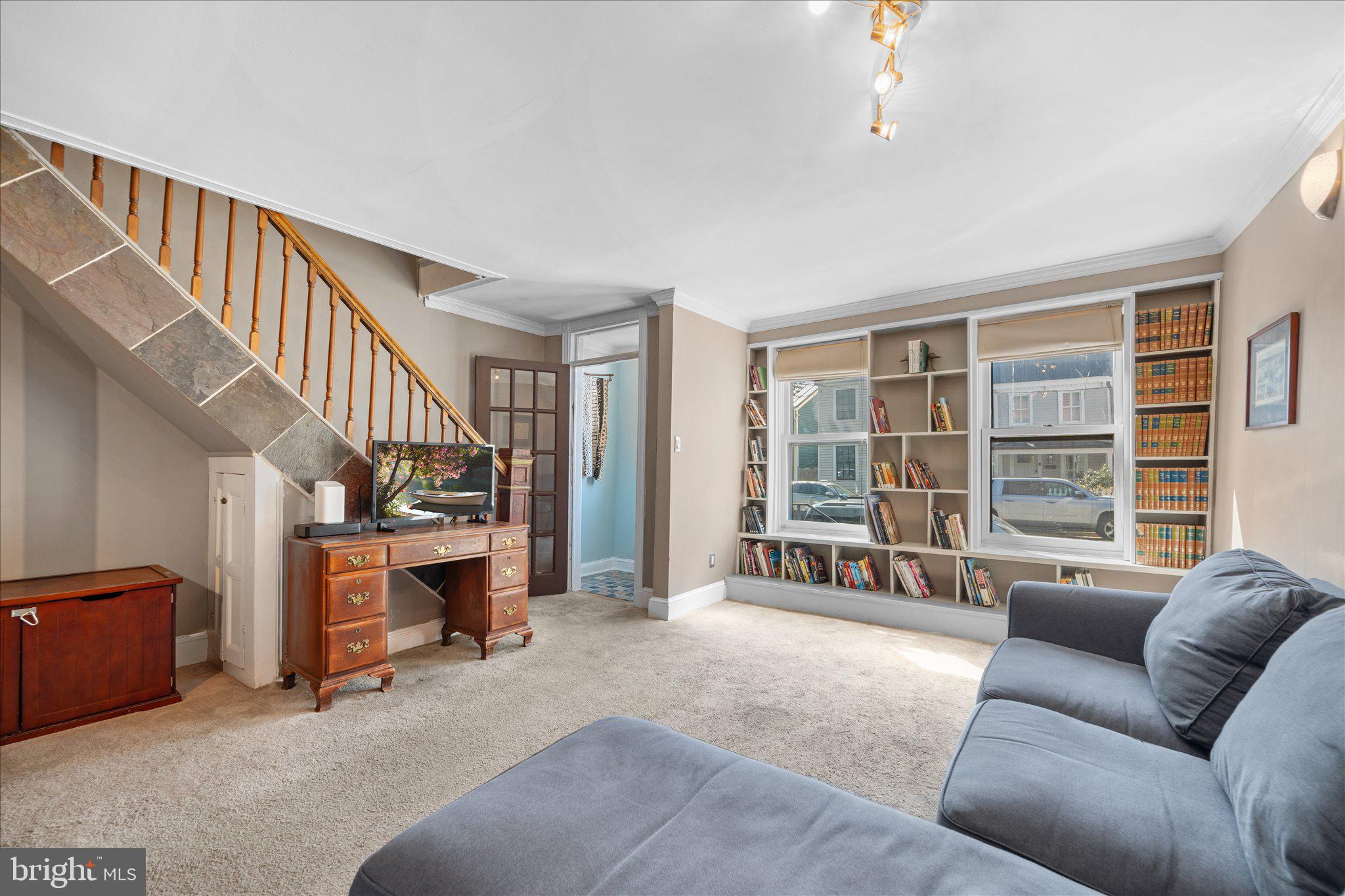 OLD TOWN ALEXANDRIA - Residential