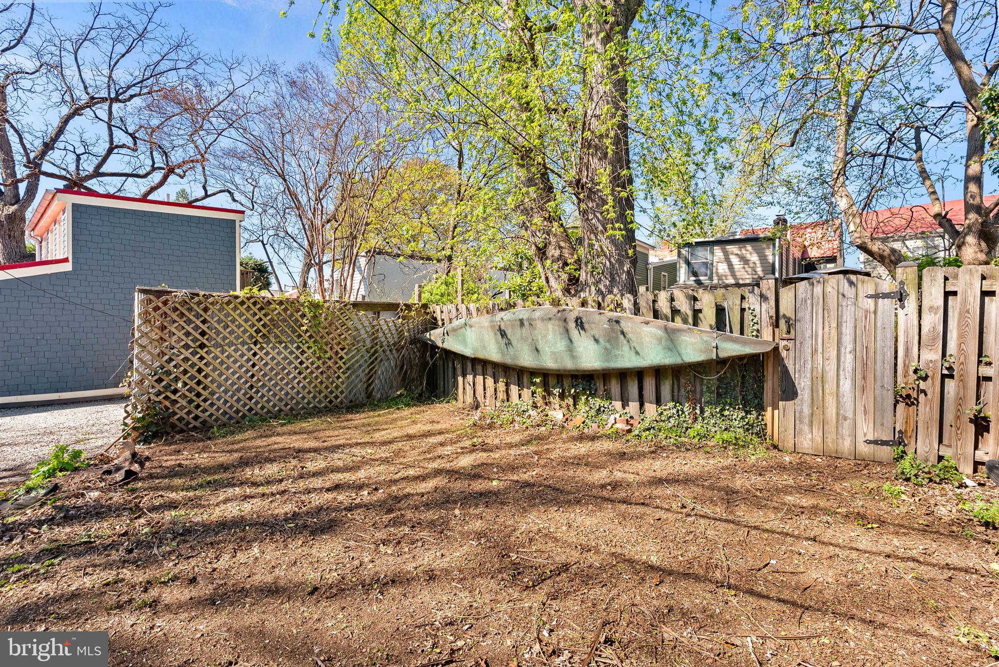 OLD TOWN ALEXANDRIA - Residential