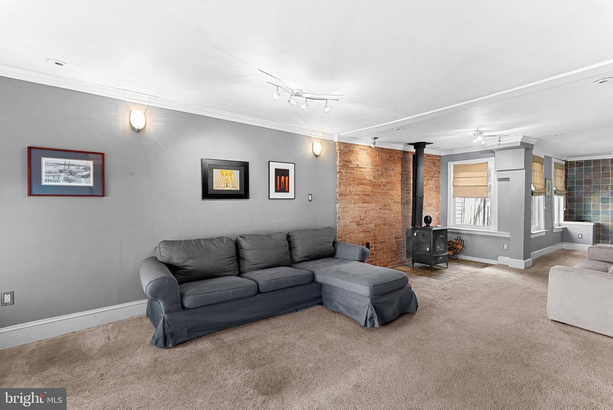 OLD TOWN ALEXANDRIA - Residential