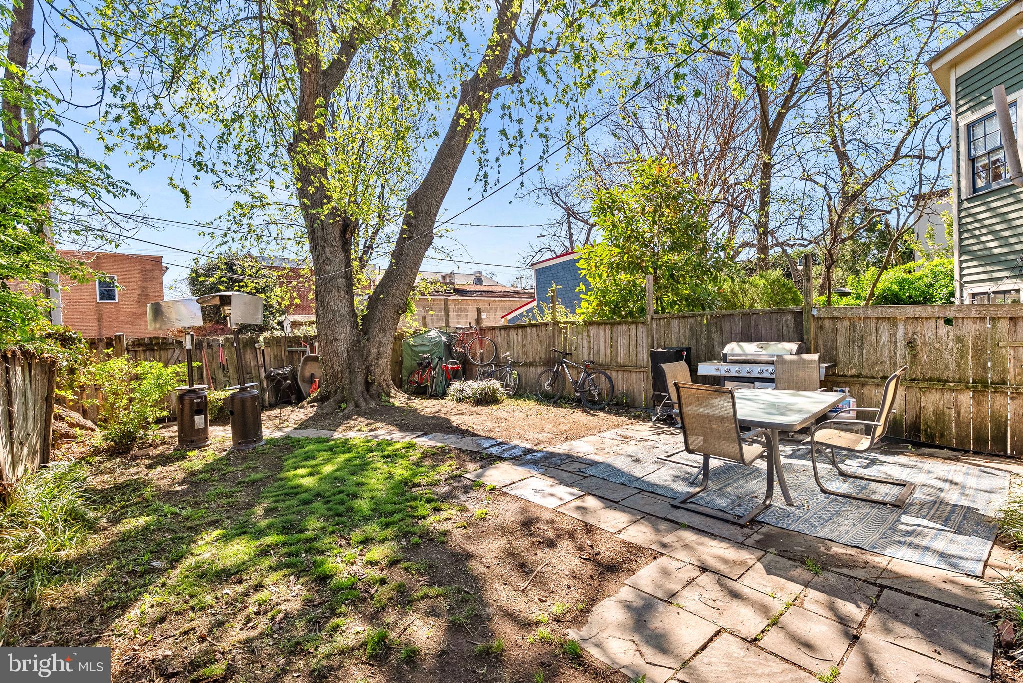 OLD TOWN ALEXANDRIA - Residential