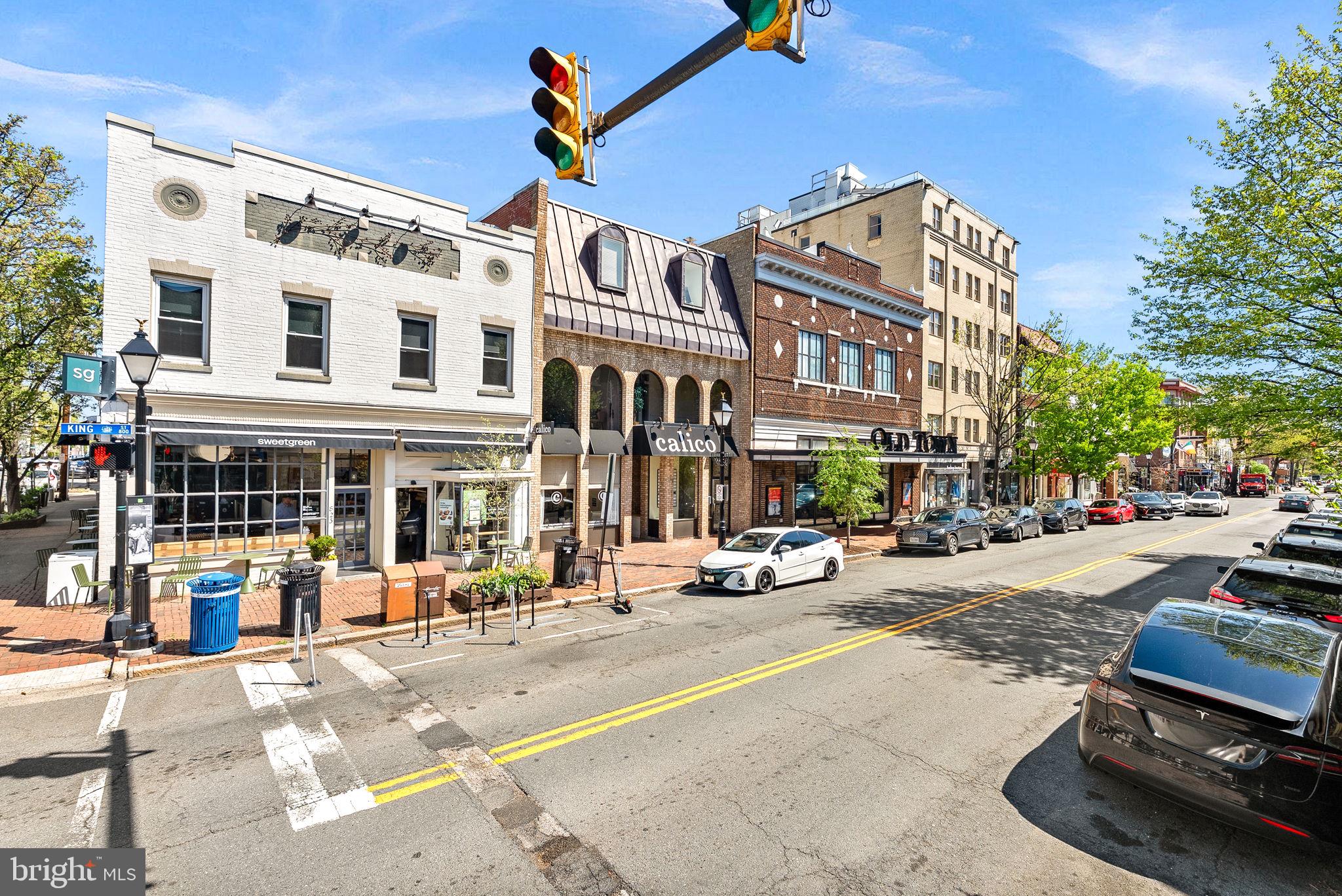 OLD TOWN ALEXANDRIA - Residential