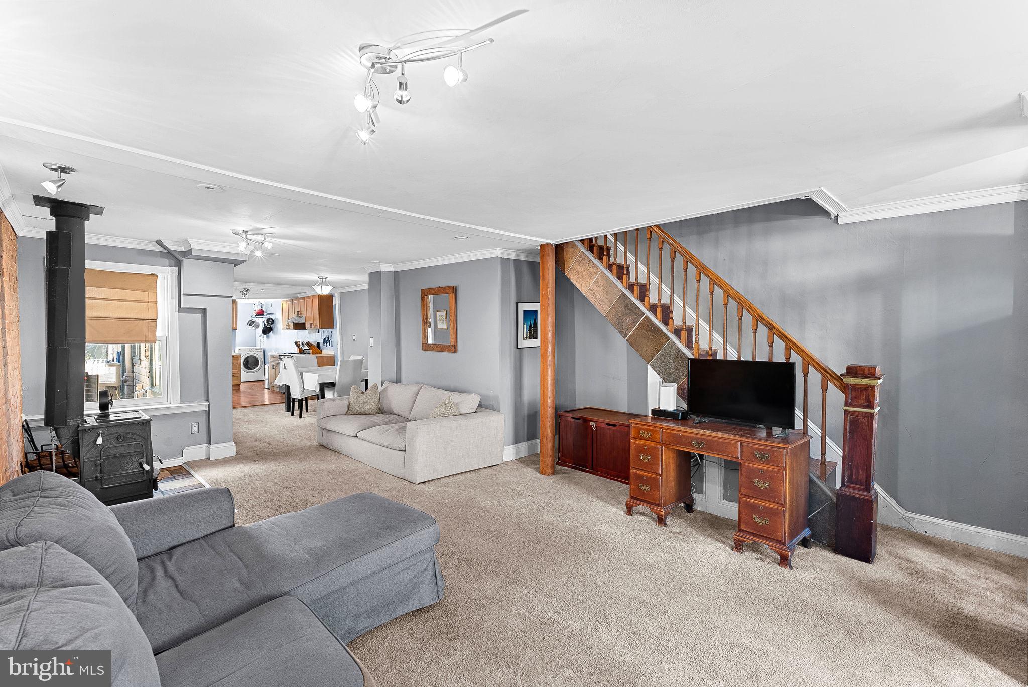 OLD TOWN ALEXANDRIA - Residential