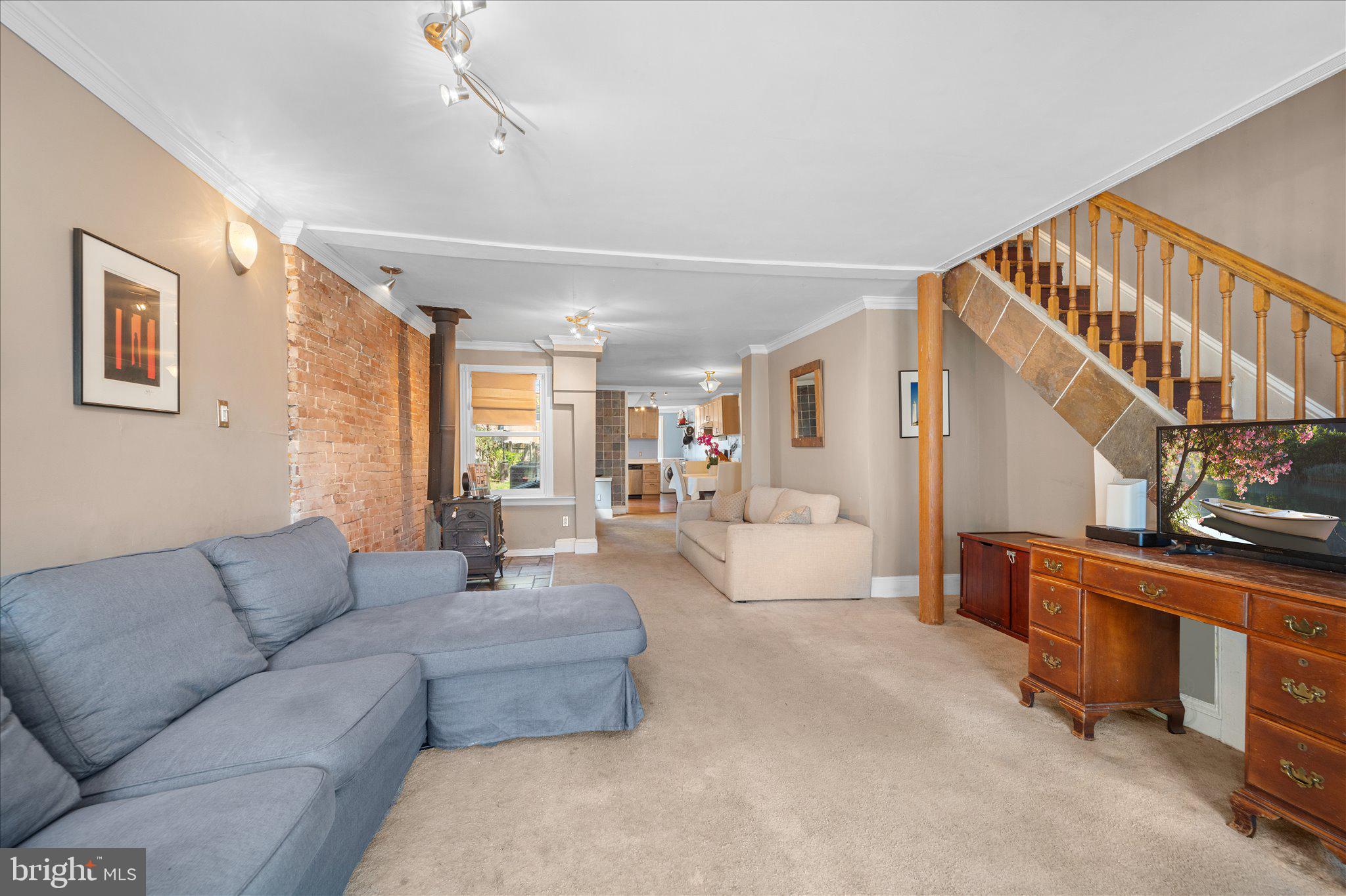 OLD TOWN ALEXANDRIA - Residential