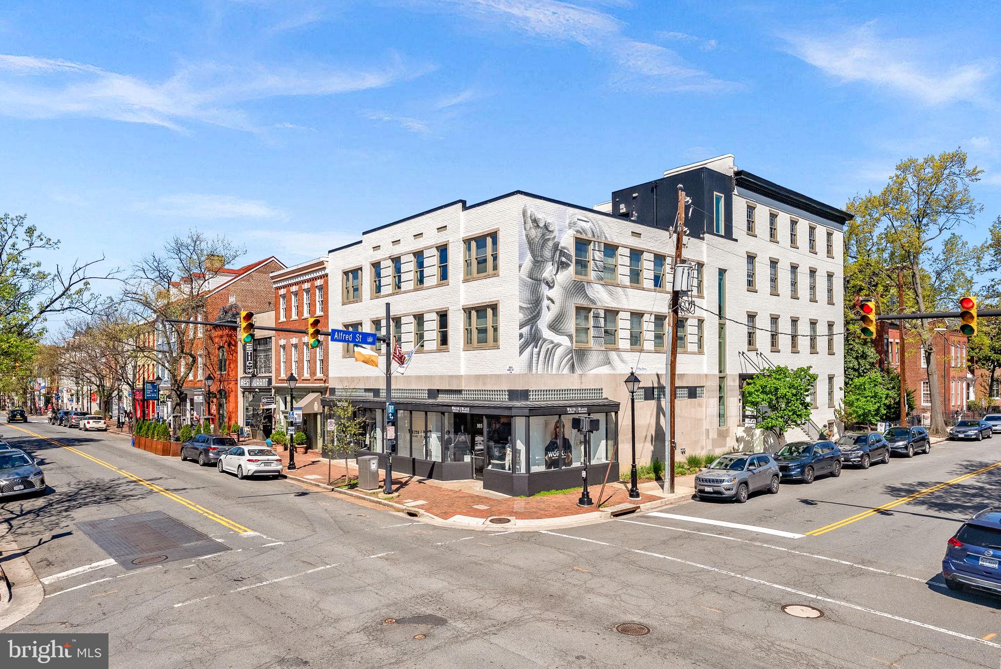 OLD TOWN ALEXANDRIA - Residential