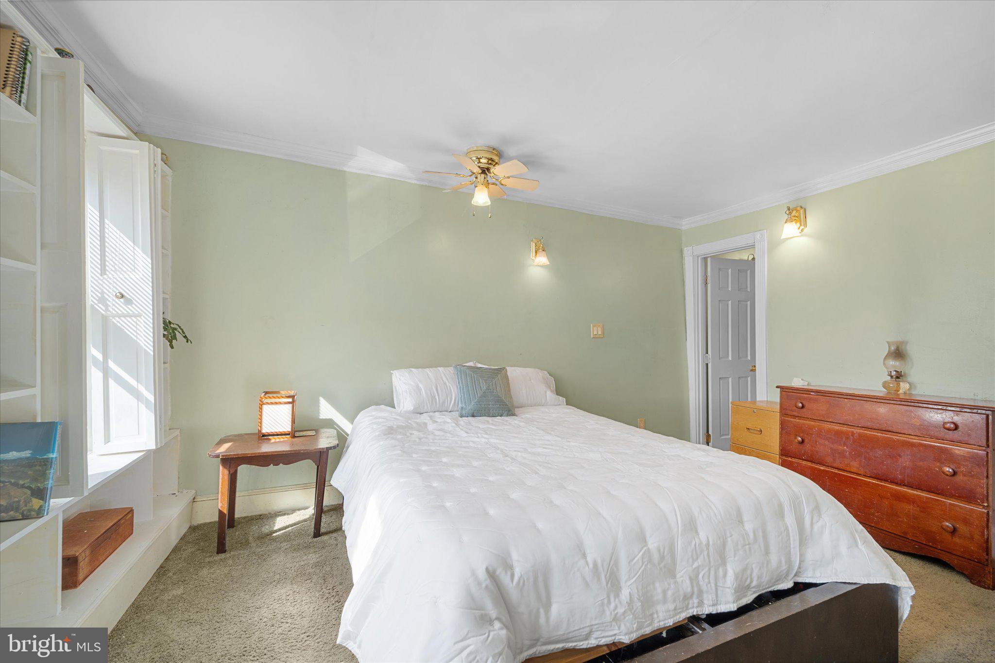 OLD TOWN ALEXANDRIA - Residential