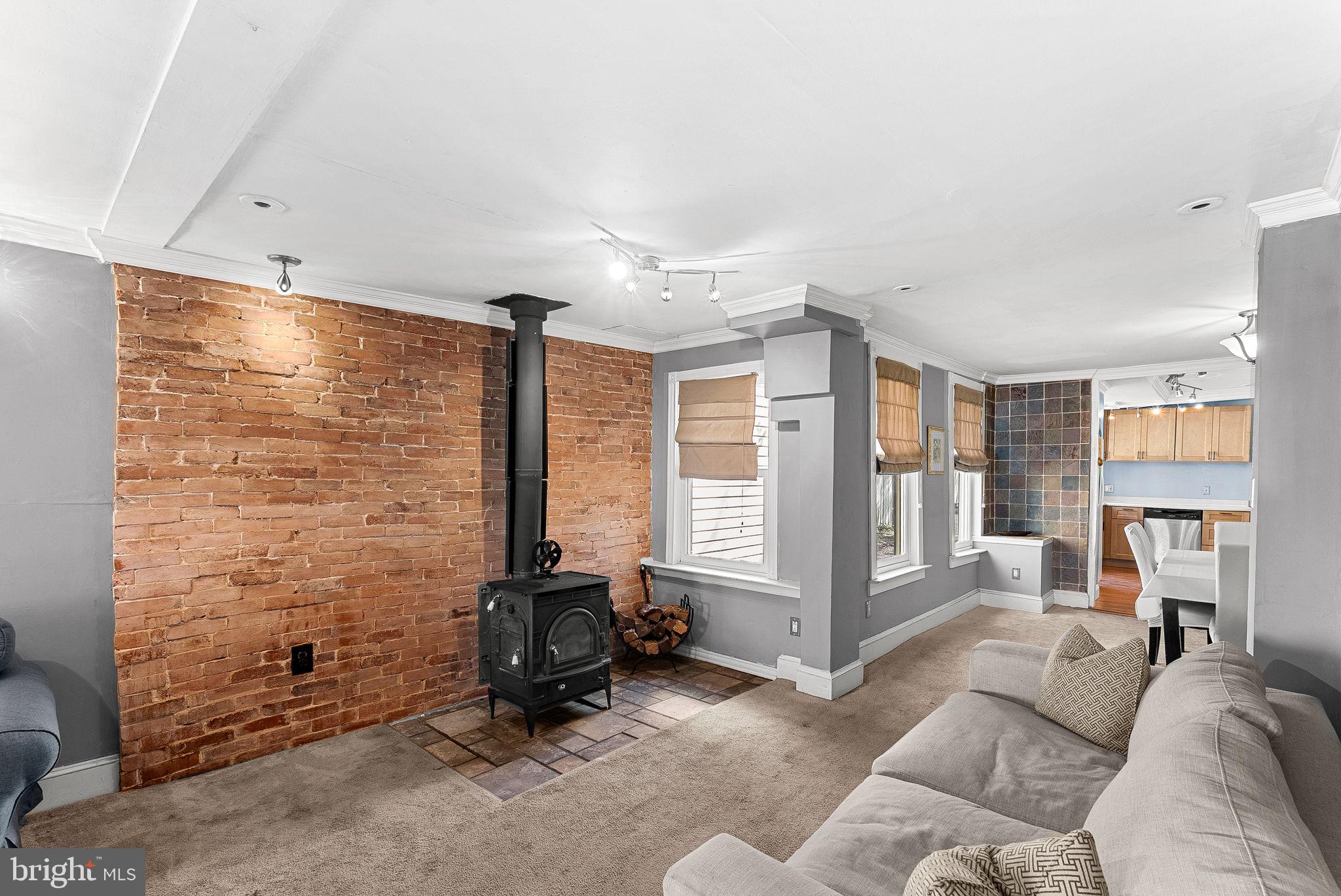 OLD TOWN ALEXANDRIA - Residential